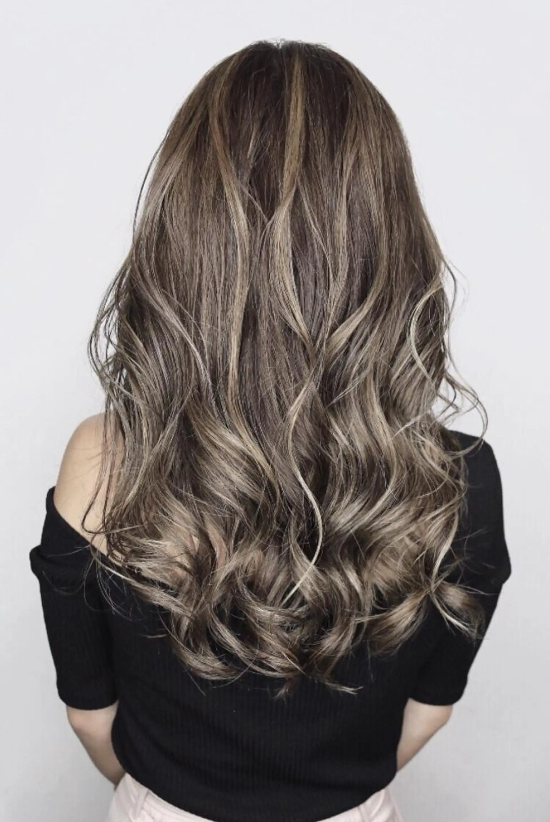 ロング ヘアカラー SOURCE 天王寺のヘアスタイル