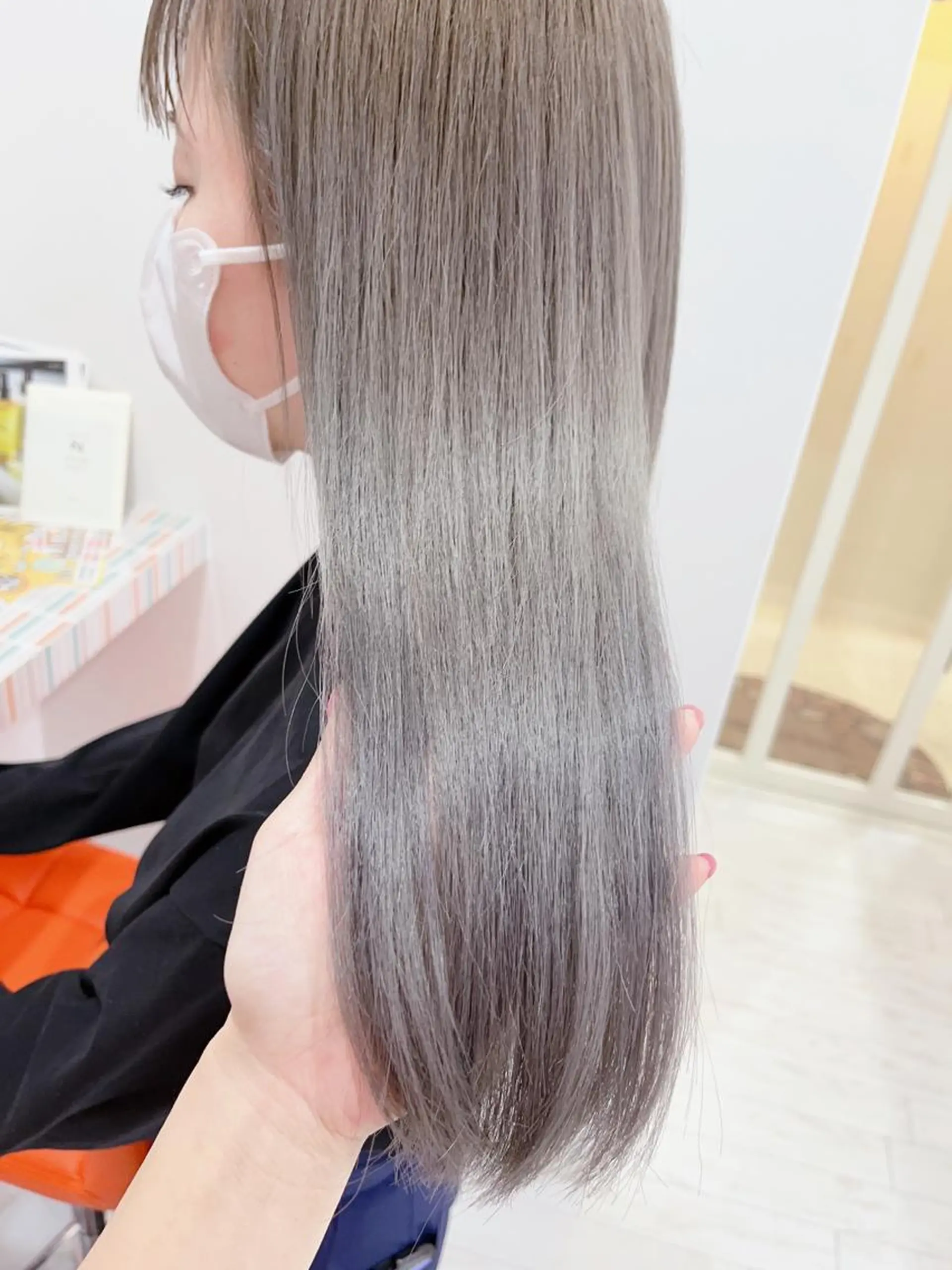 カラー ブリーチ シルバー ✨️💎山口 真依💎✨️のヘアスタイル