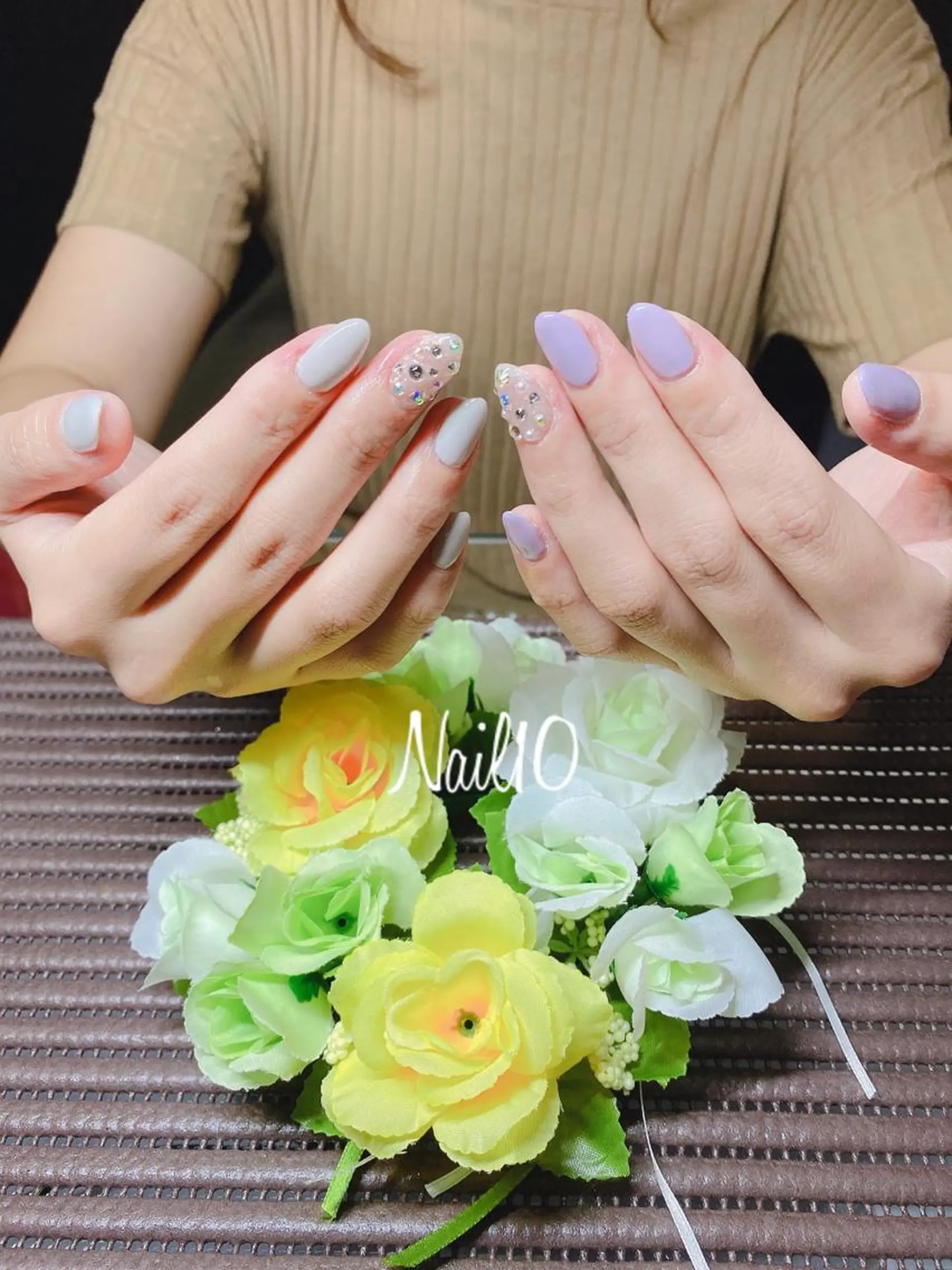 ネイル ラメ(グリッター) ラメグラデーション ストーンネイル Nail10 Kakoのネイルデザイン