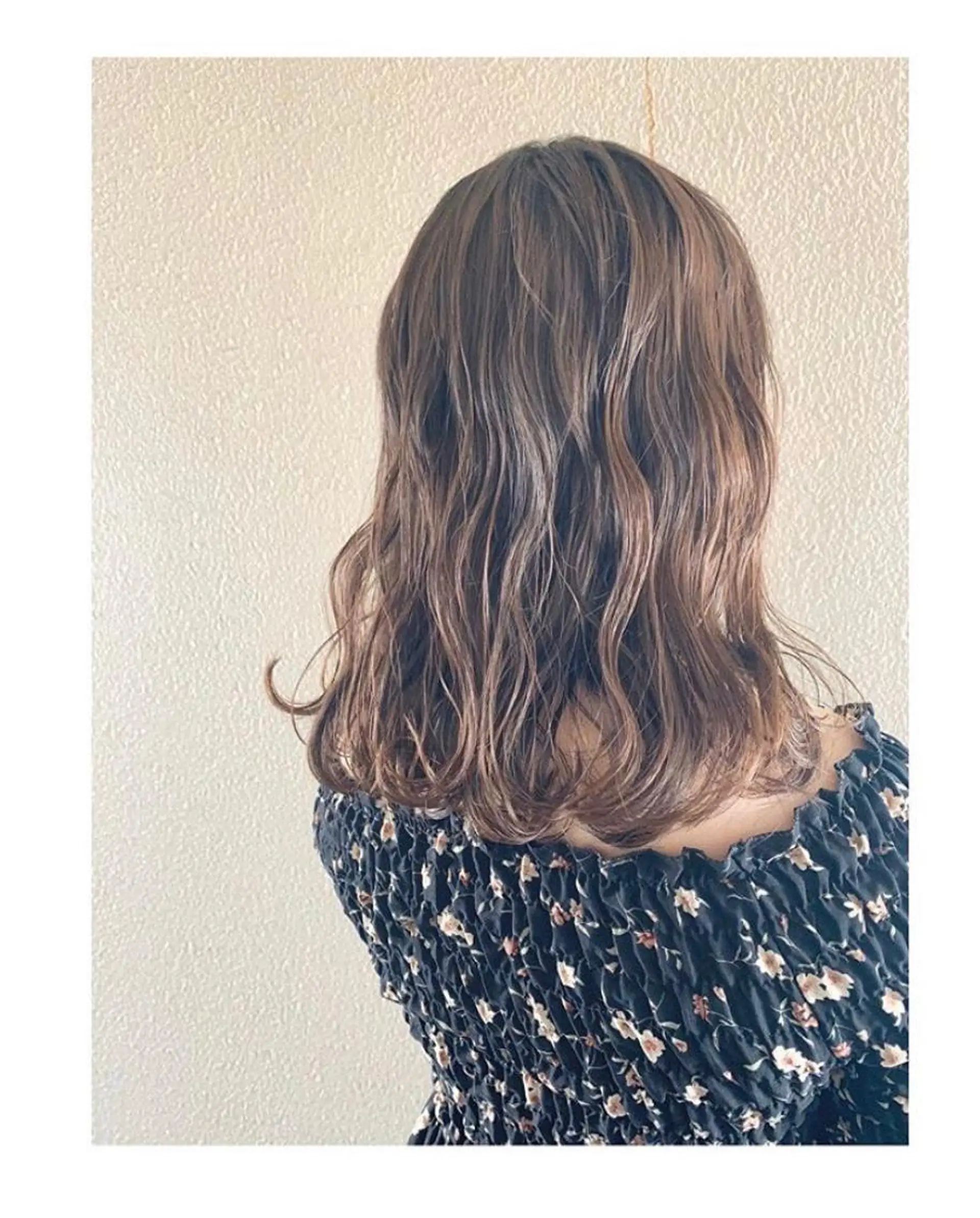 ミディアム カラー chouette シュエットのヘアスタイル