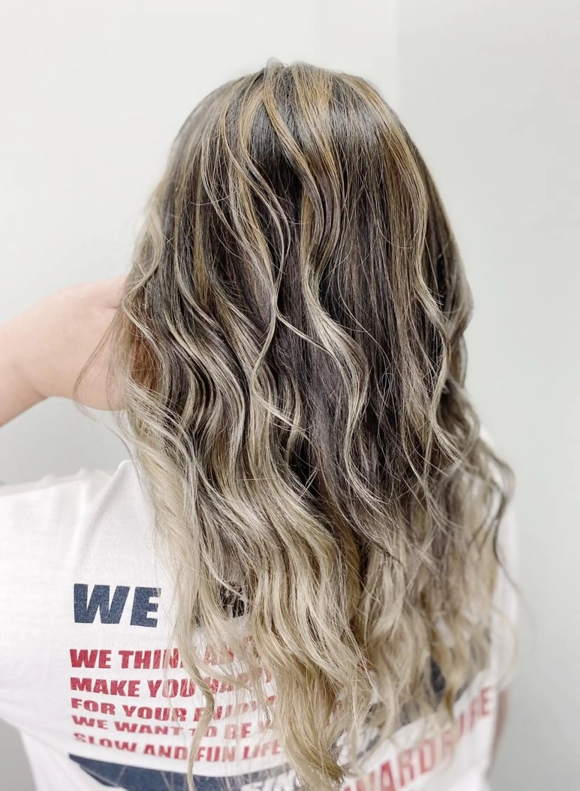 ミディアム カラー パーマ ヘアアレンジ メンズ マツエク・マツパ ネイル ブリーチ特化型✂️ ハイトーンカラー👨のヘアスタイル