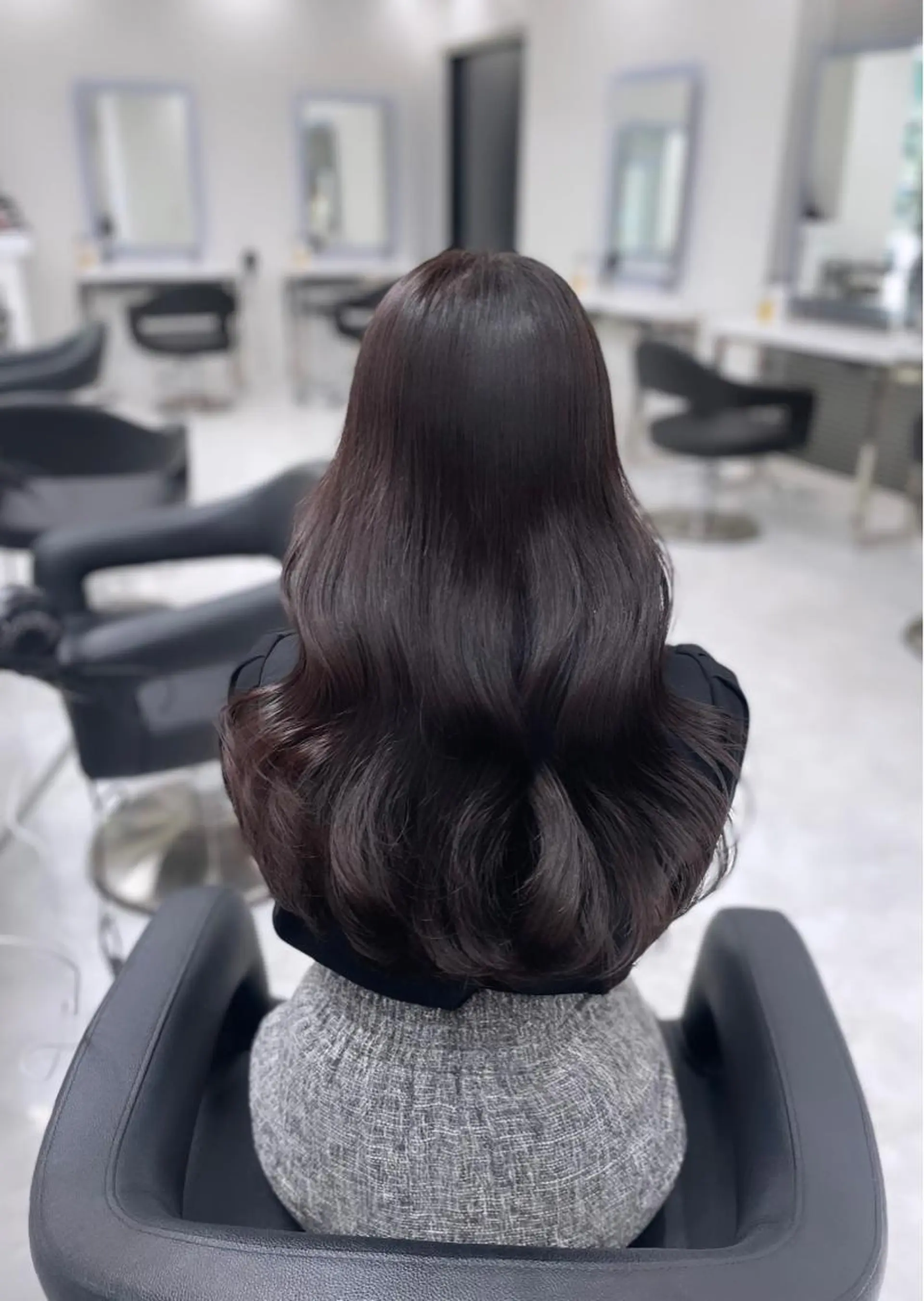 セミロング カラー ヘアアレンジ Ella所属・nana【艶髪】/ レイヤー/縮毛矯正のヘアスタイル