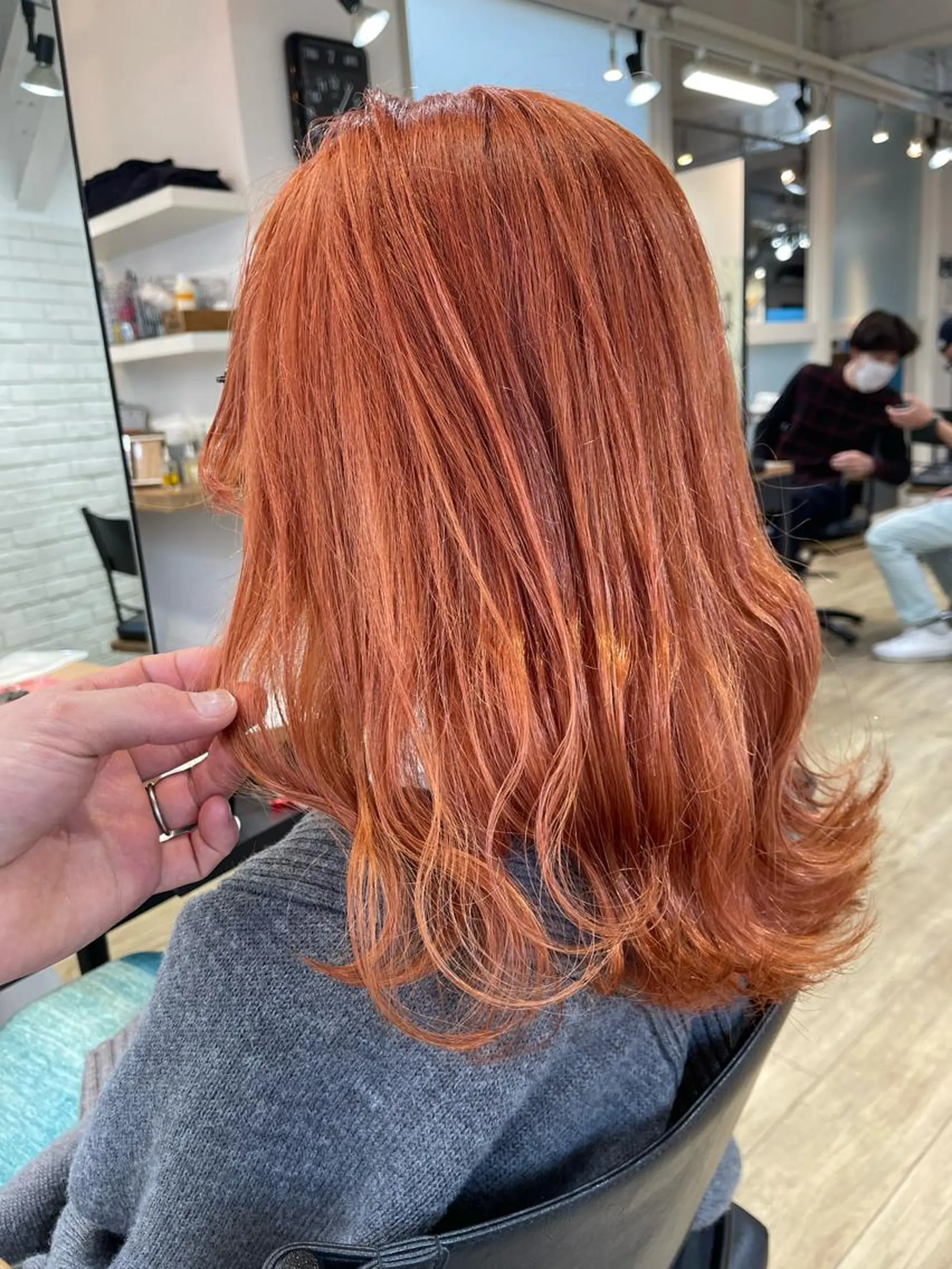 ミディアム 四ッ井 翔のヘアスタイル