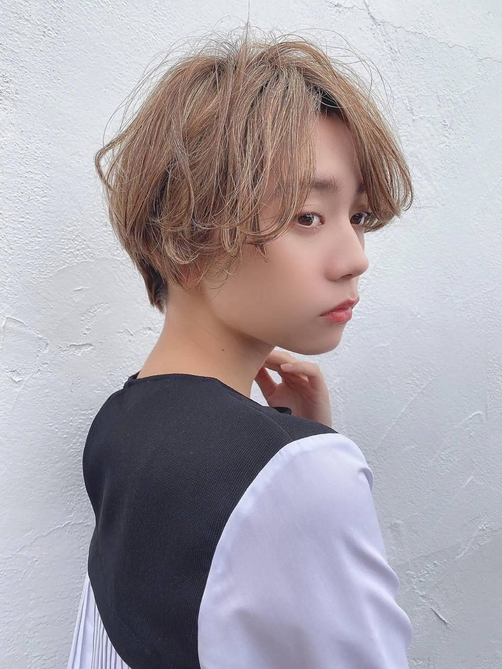 ショート カラー ヘアアレンジ ショートヘア ❣️韓国レイヤー ❣️渡部晃輝のヘアスタイル