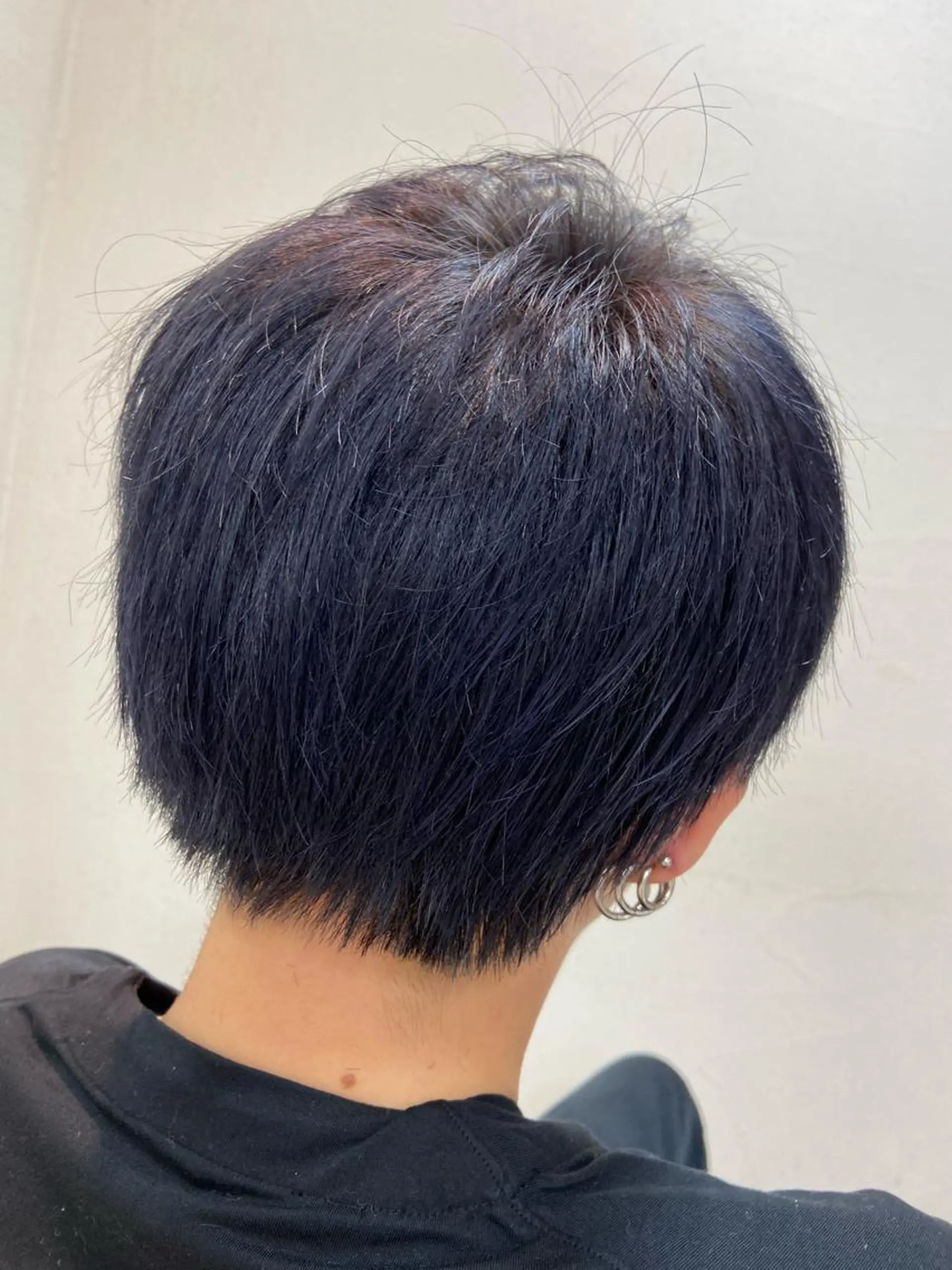 カラー メンズ メンズブリーチ ブリーチ ネイビーカラー ヘアカラー トリートメント 菊地 美憂のヘアスタイル