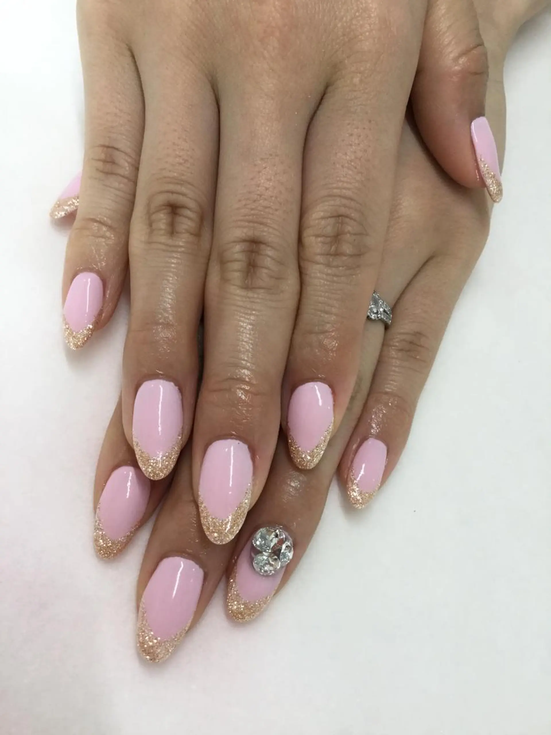 ネイル ハンドネイル 💎🐰 saki. m 🐰💎のネイルデザイン