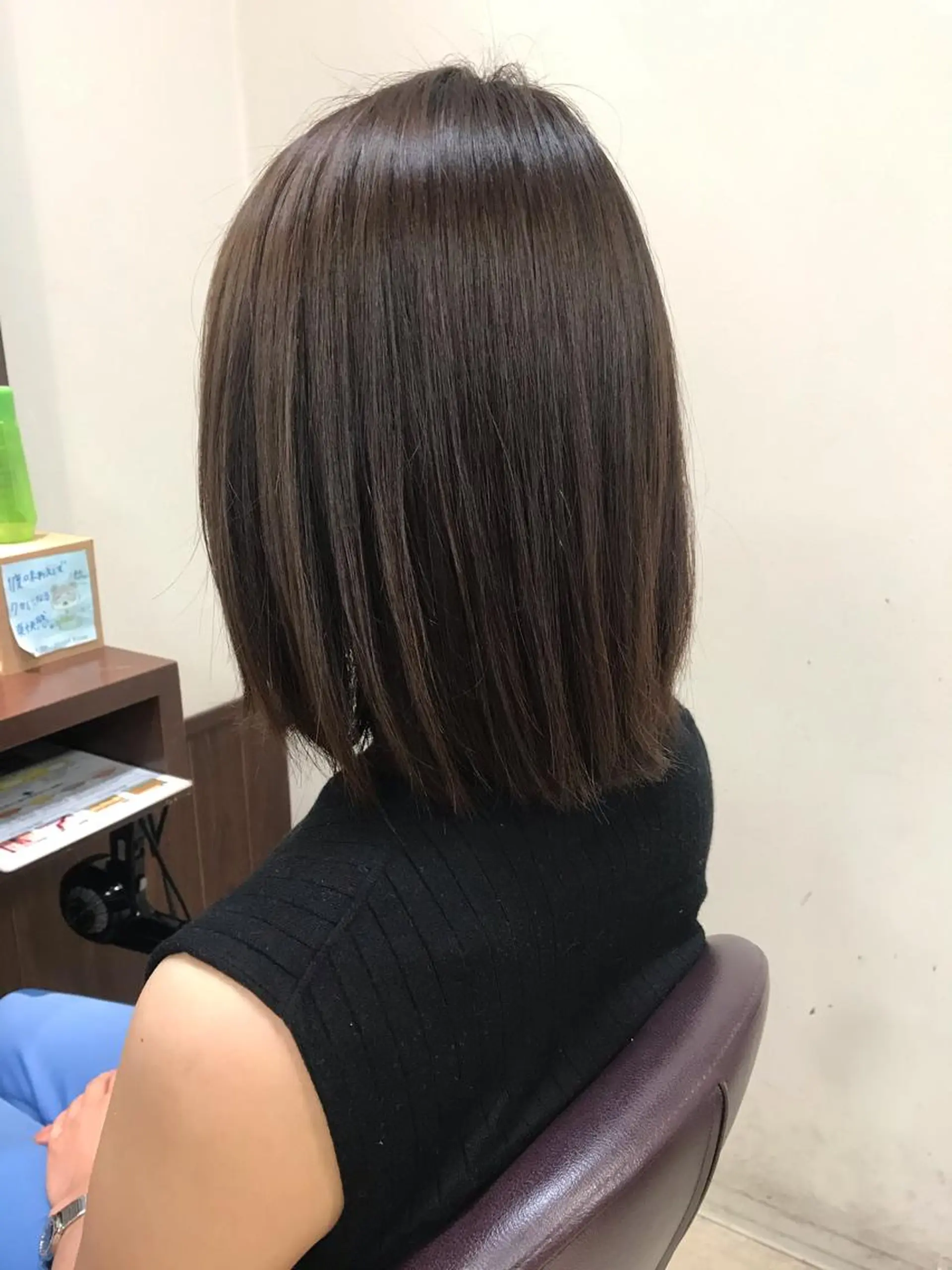 ミディアム 林 瑠夏のヘアスタイル