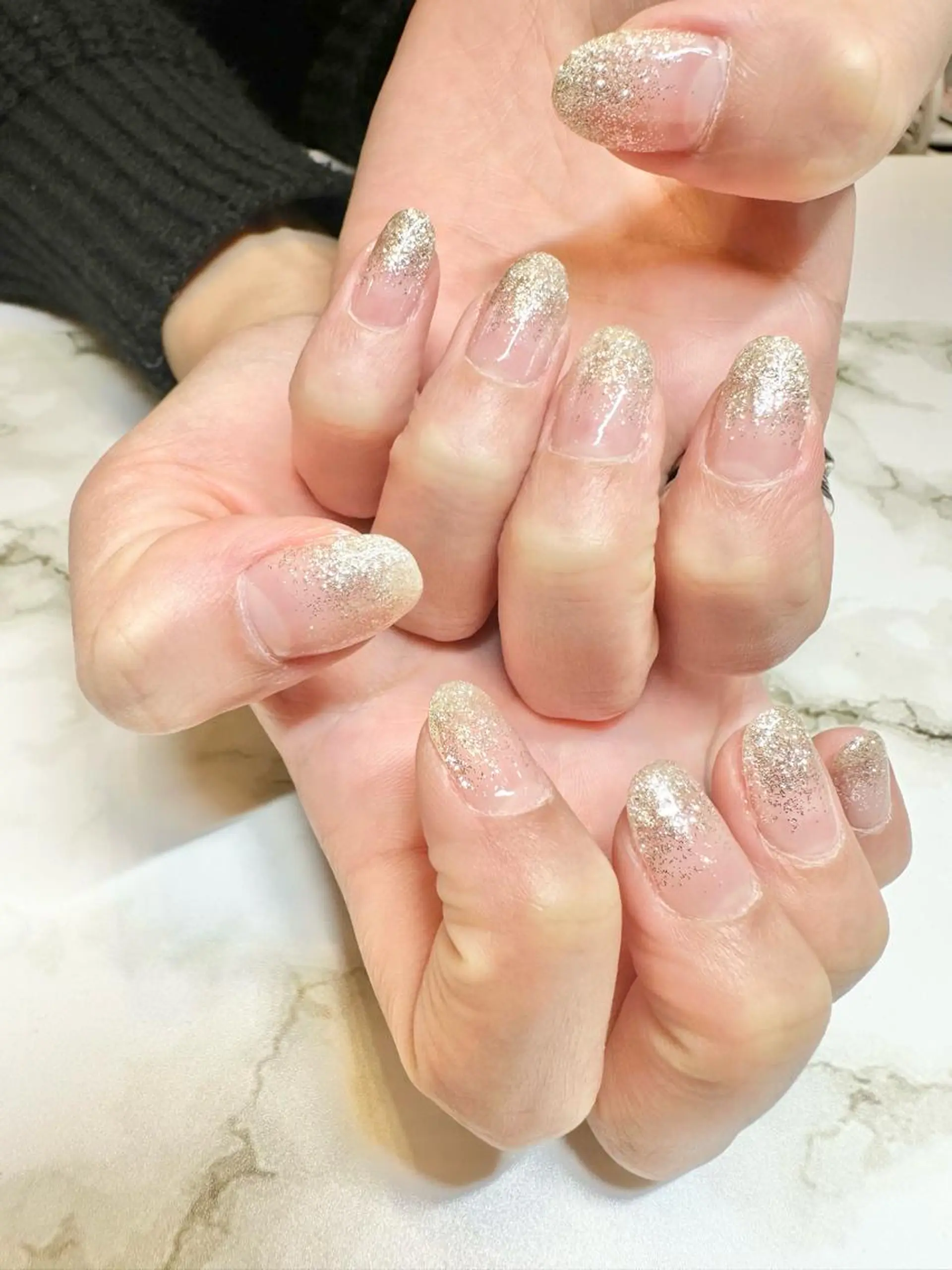 ネイル ゴールド グラデーション ラメ(グリッター) ラメグラデーション Nailsalon yuuchiのネイルデザイン