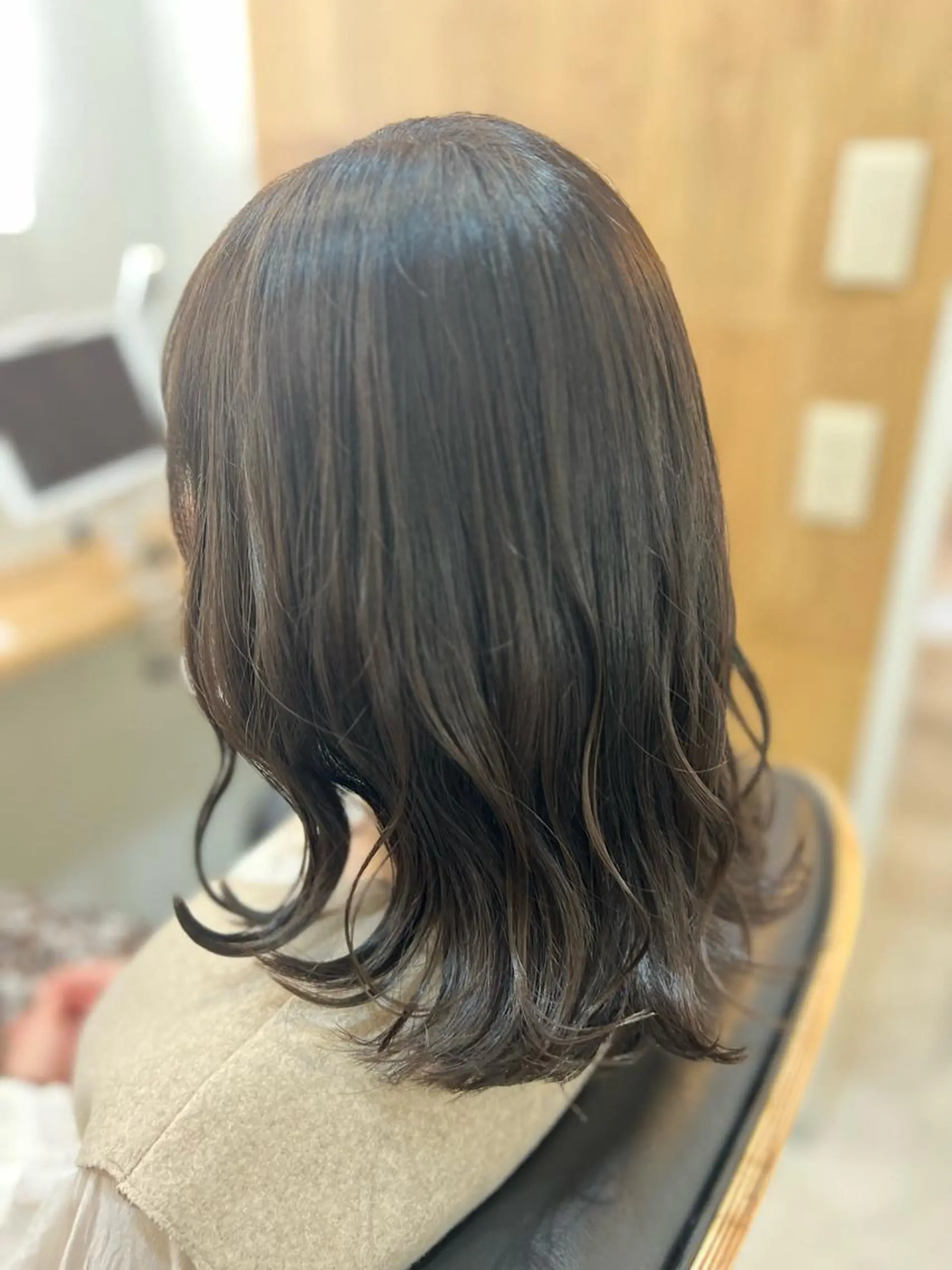 ミディアム カット ヘアカラー トリートメント 川村 昌広のヘアスタイル