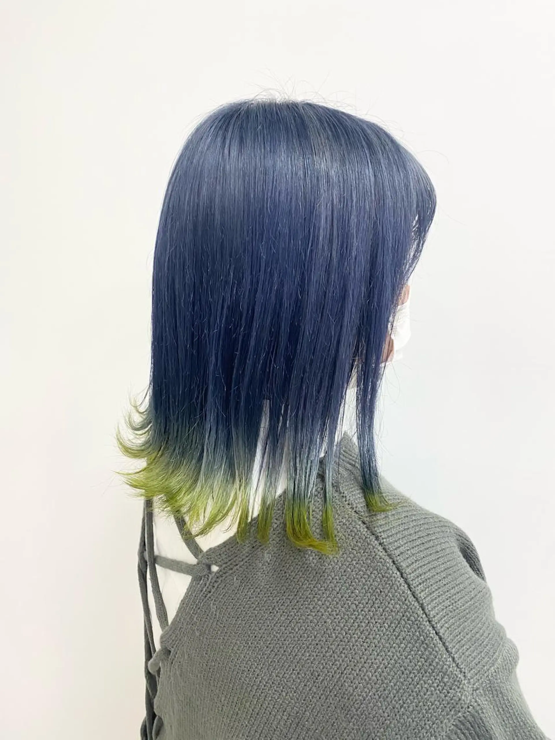 ミディアム 南 妃那のヘアスタイル