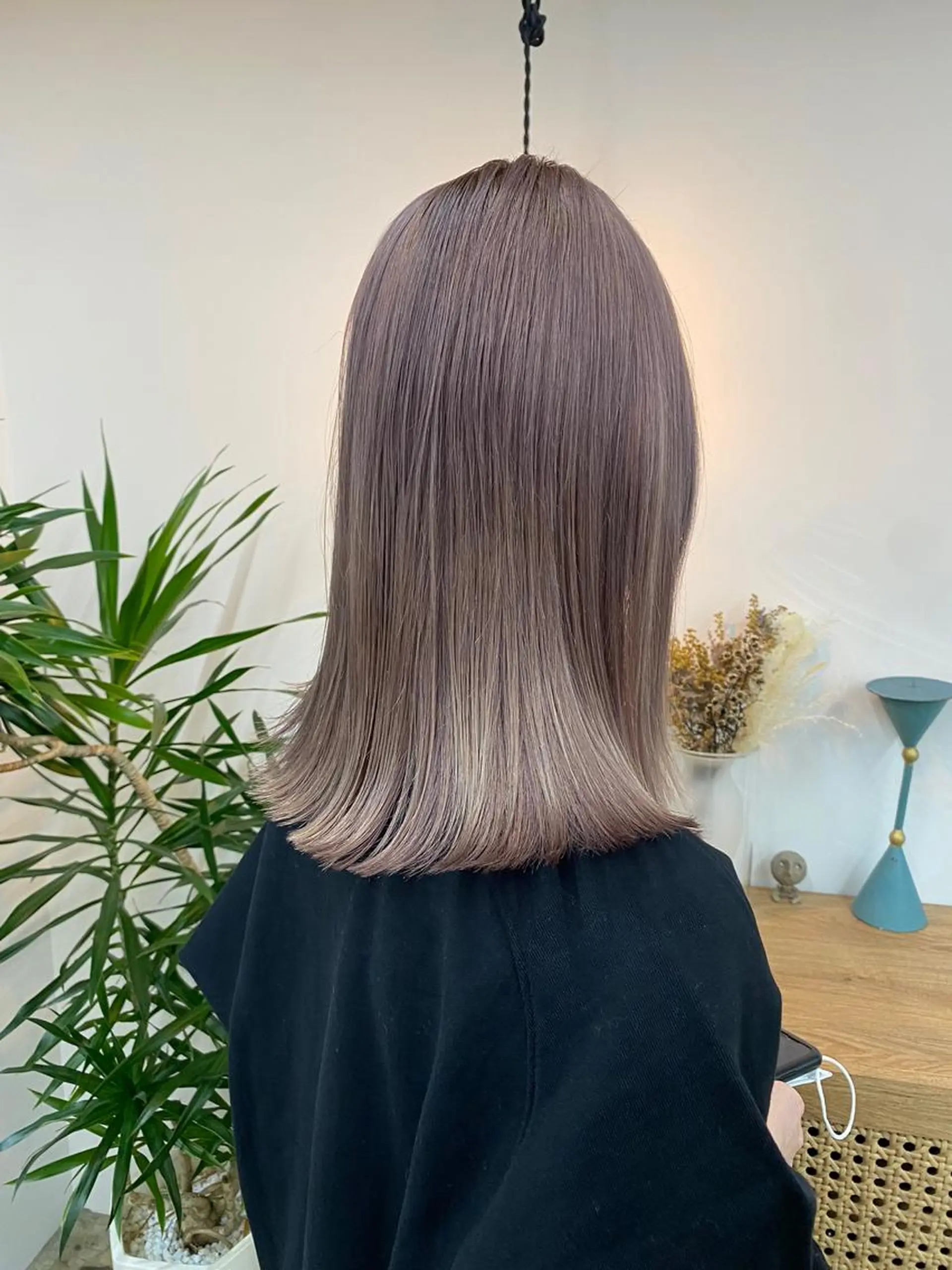 ミディアム カラー ショートボブ ミディアムパーマ ベージュカラー ブリーチ 透明感カラー 大阪心斎橋alu メンズヘア野田和宏のヘアスタイル