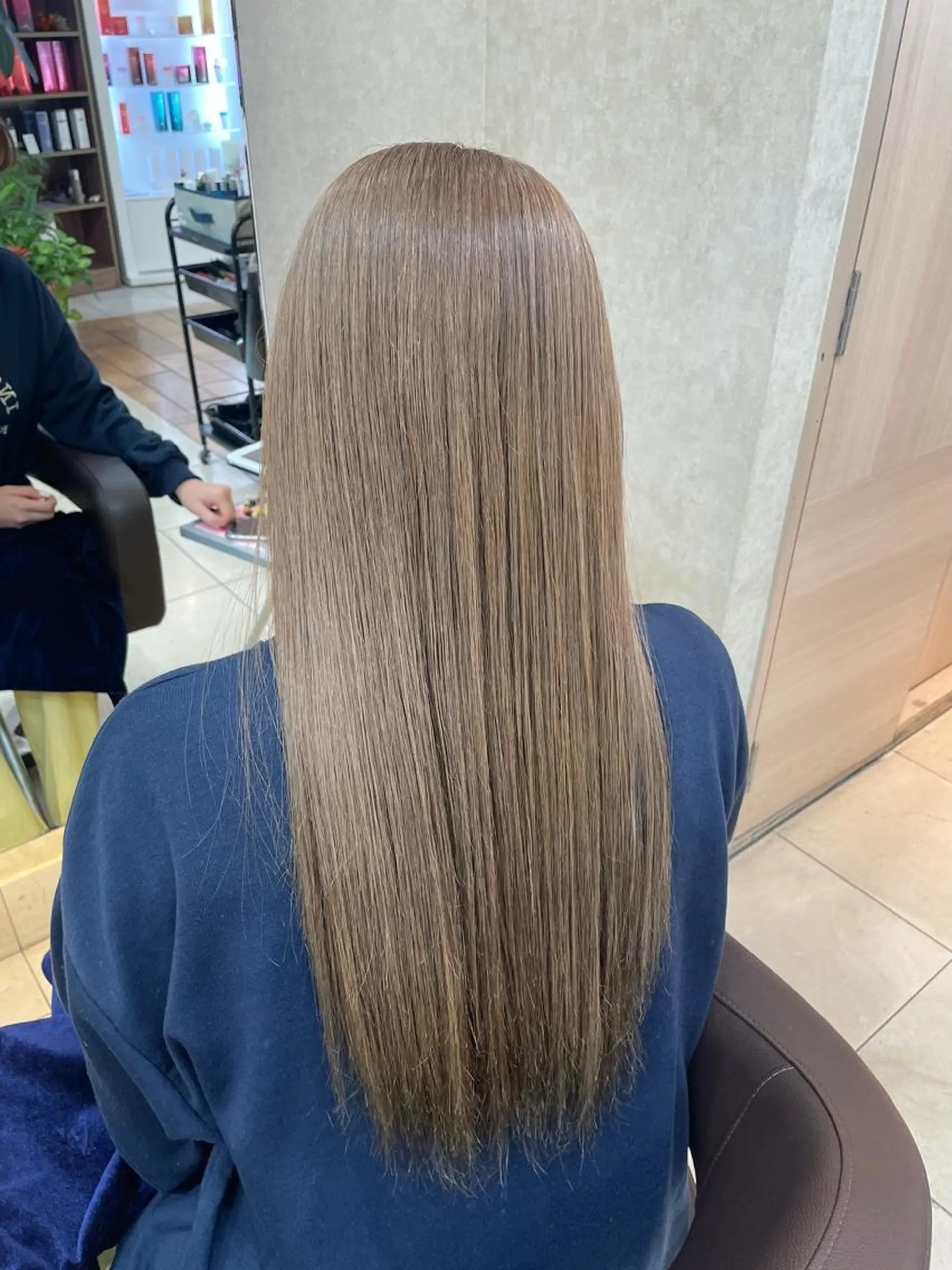 ロング N＋所属・前田 菜奈子のヘアスタイル