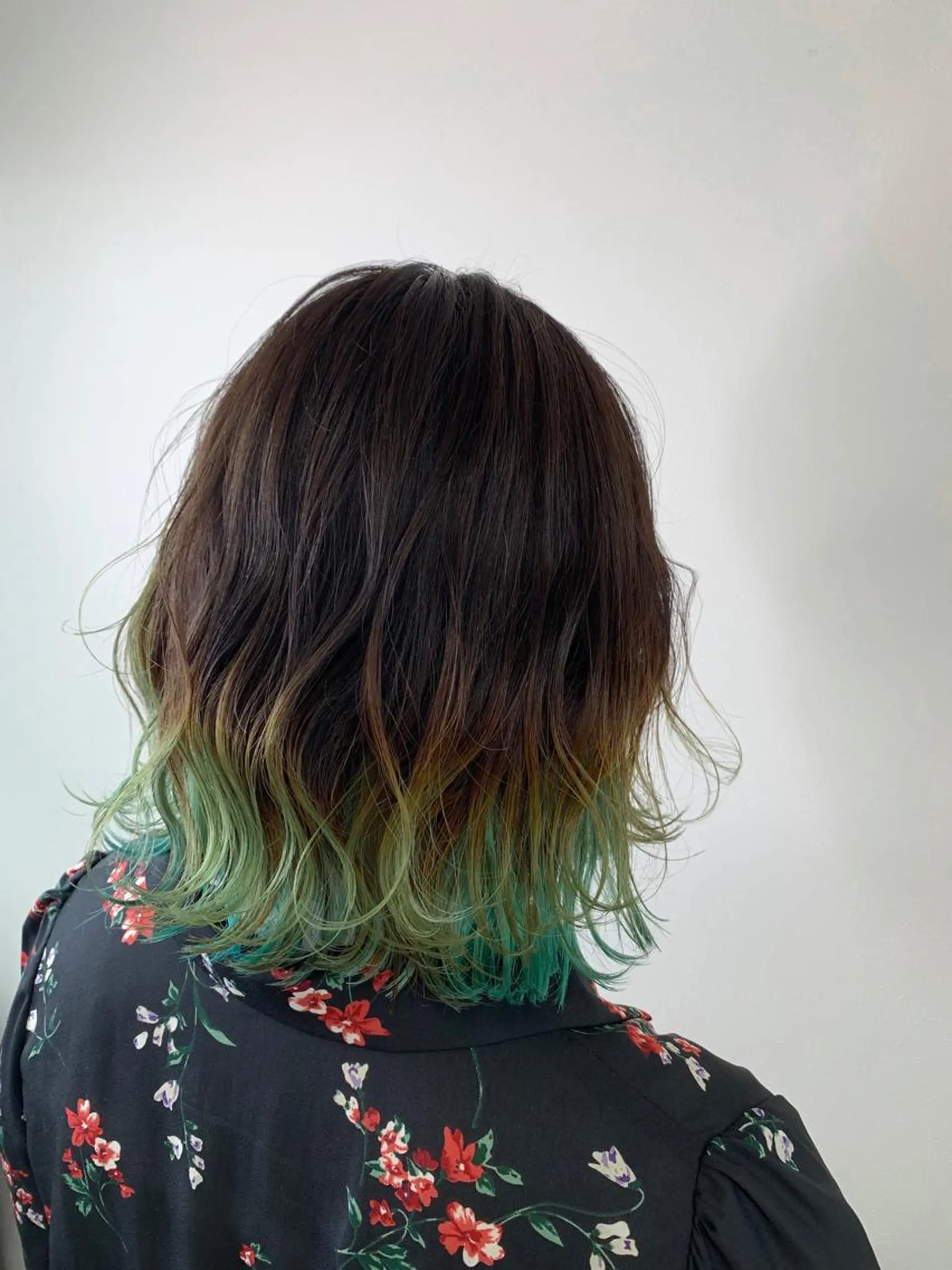 ショート カラー グラデーションカラー Roid 代表✨HIROのヘアスタイル