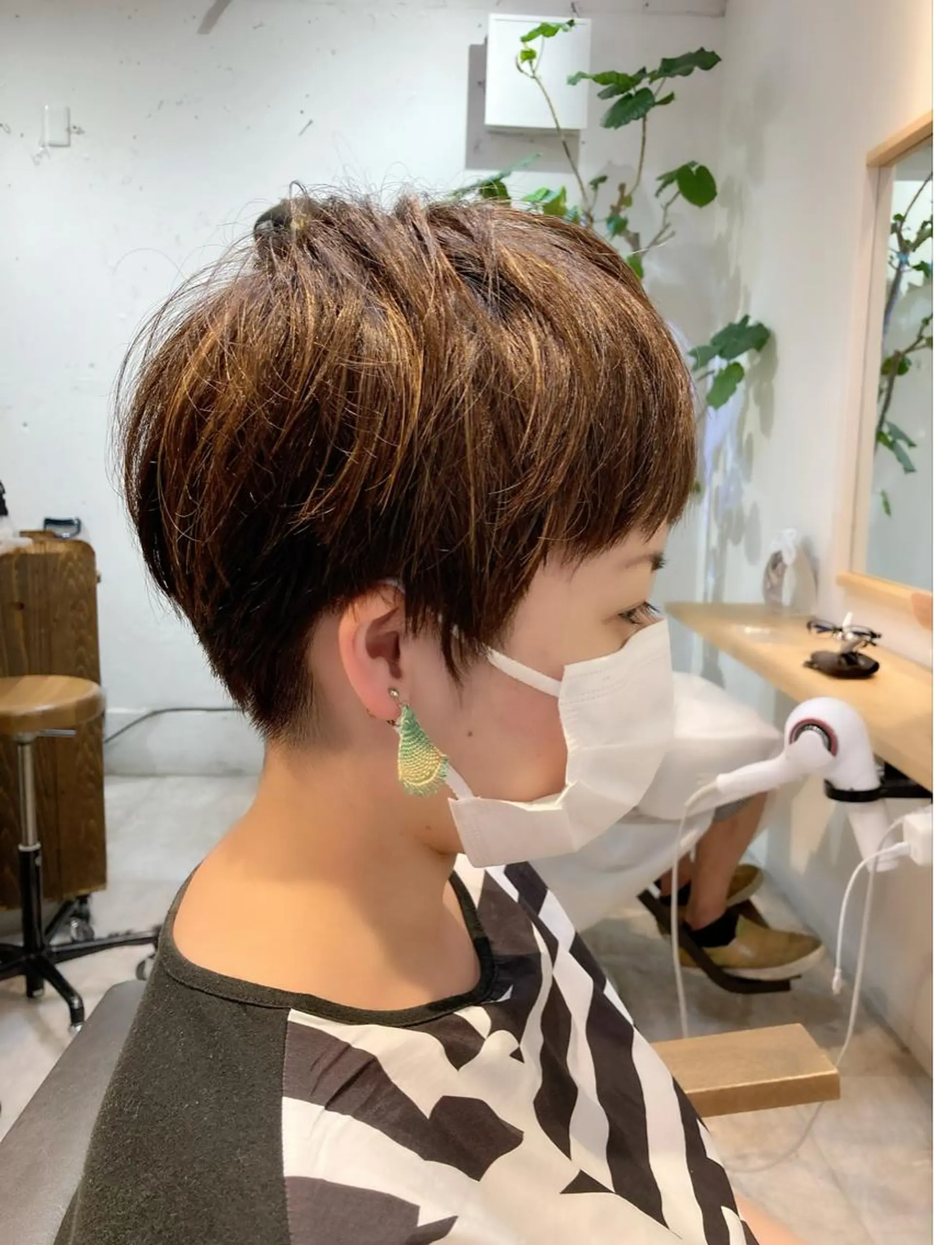 ショート カラー ブリーチ ハイライトカラー ハイライト ショートヘア en't所属・【女性指名No.1】 西口直子のヘアスタイル