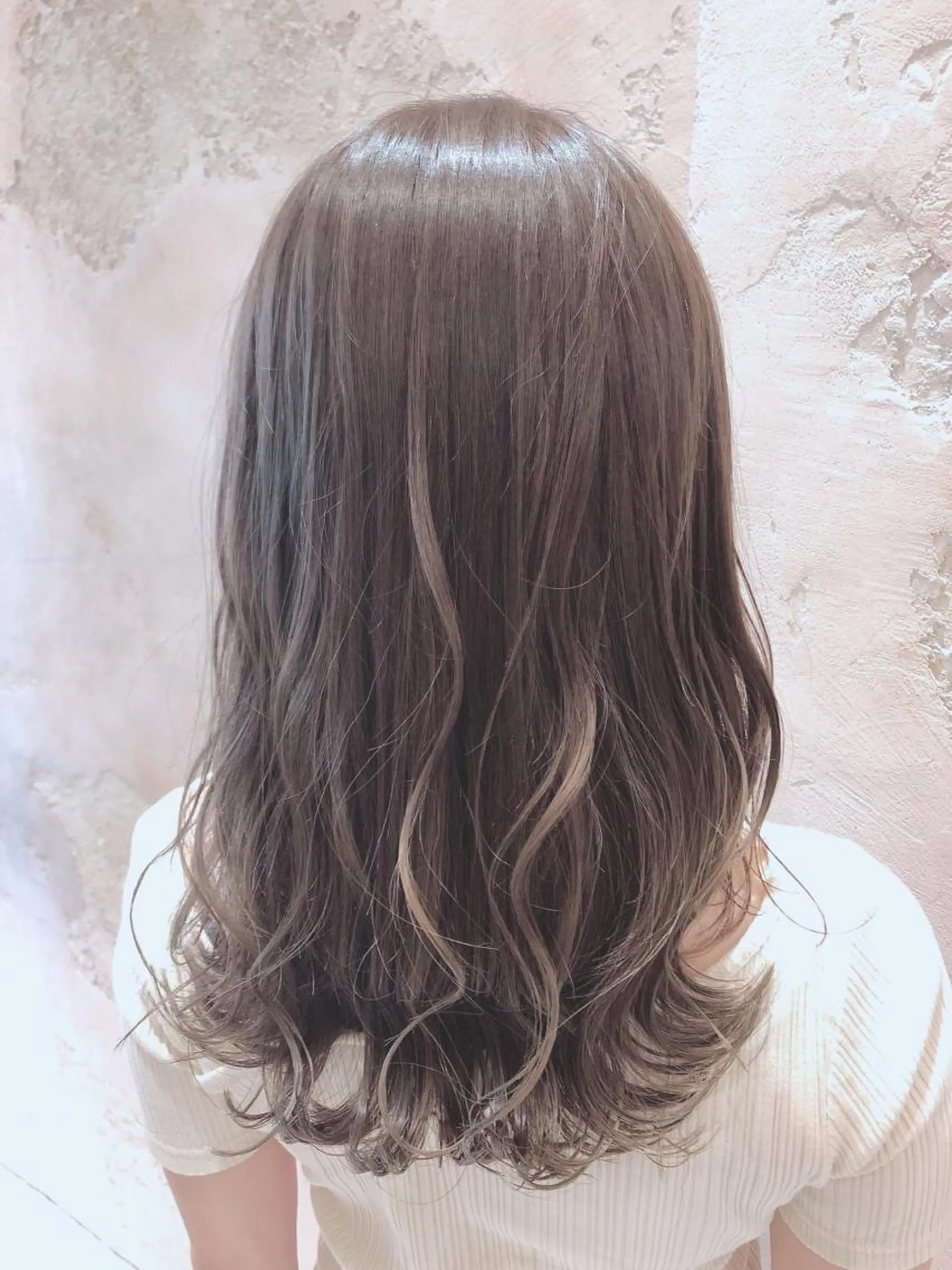 ミディアム カット ヘアカラー トリートメント 代表山口ひな 髪質改善のプロのヘアスタイル