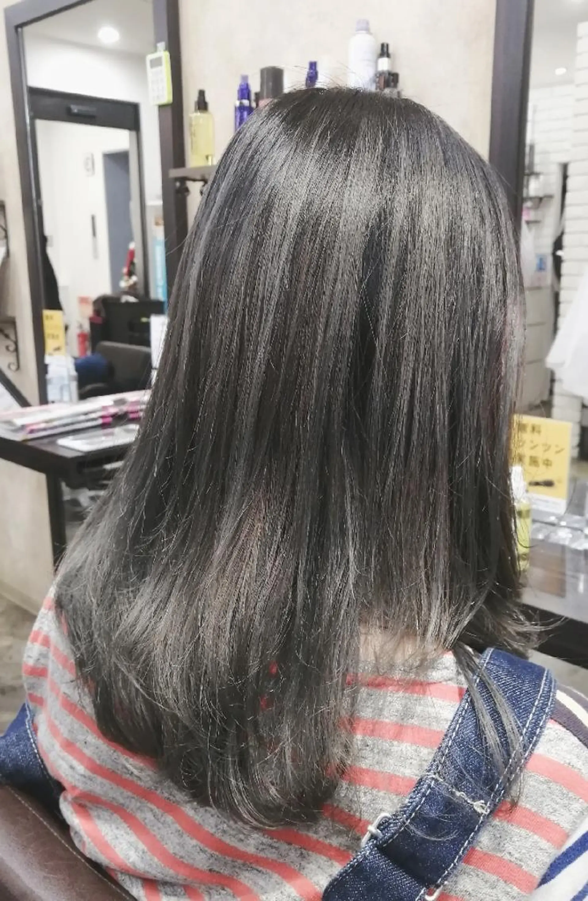 セミロング レイヤーカット sepiage trois所属・酒井 亜希のヘアスタイル