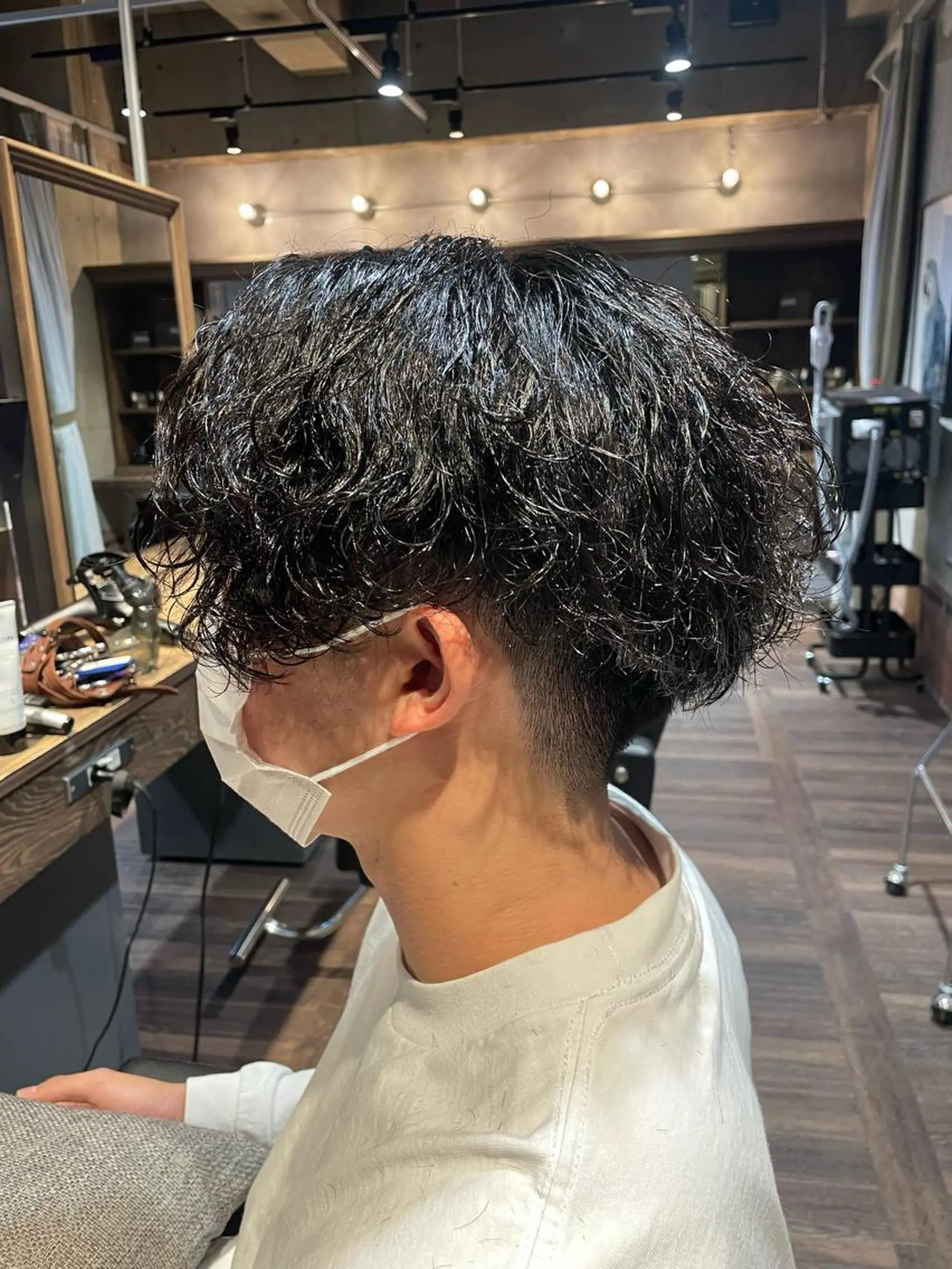 ミディアム パーマ ミディアムパーマ スパイラルパーマ 村上 翔平のヘアスタイル