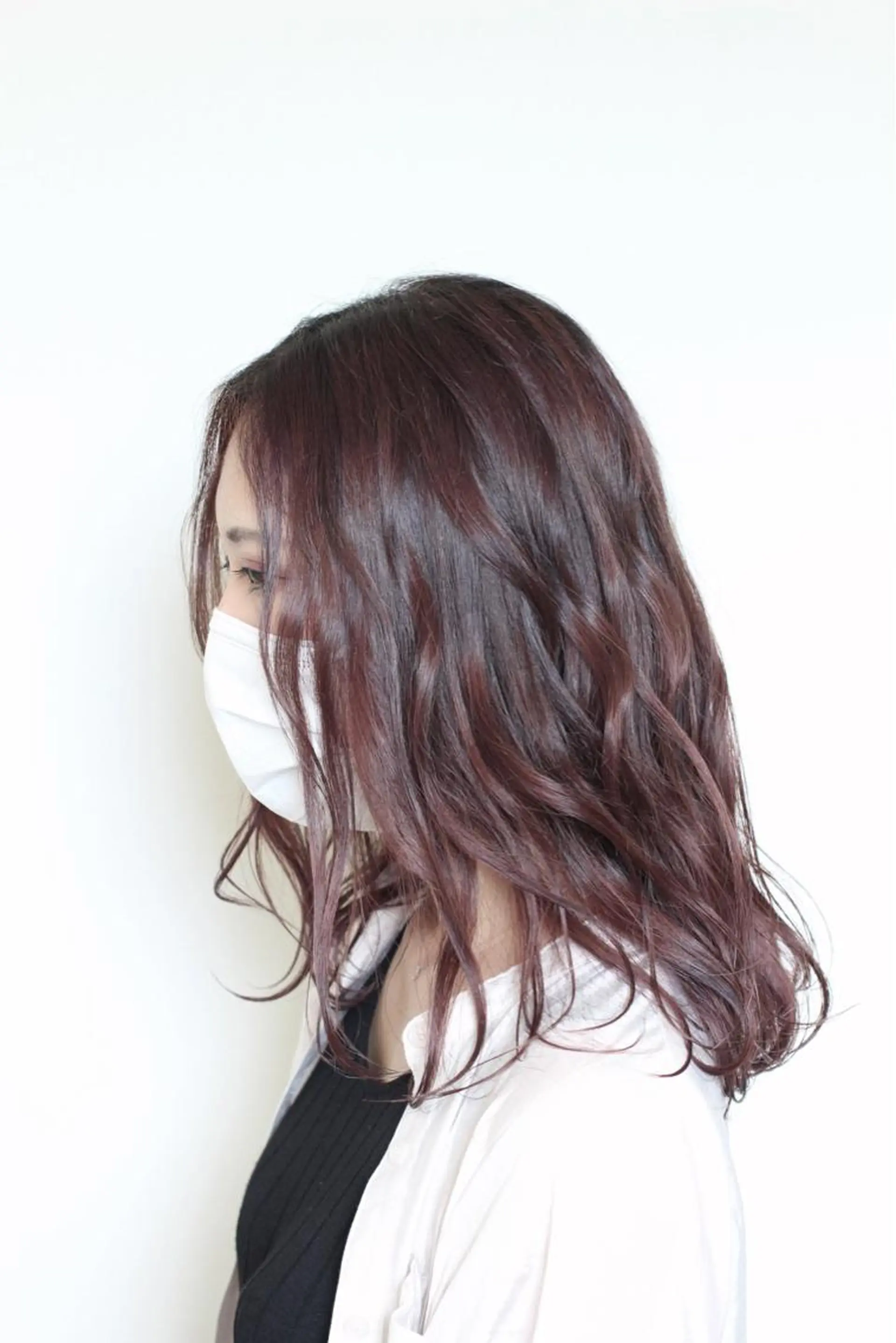 セミロング カラー ブリーチ グラデーションカラー パープルカラー カット ヘアカラー 土居 正季のヘアスタイル