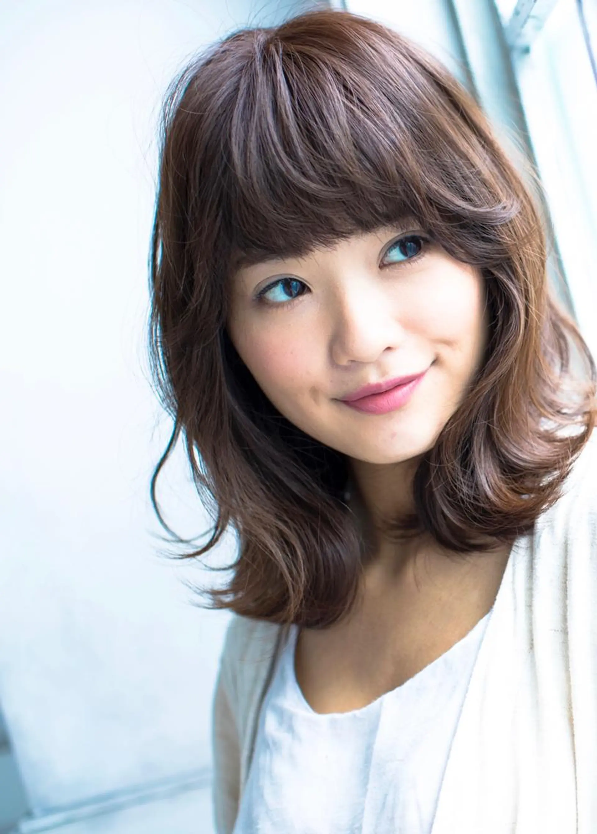 カラー 岩渕 由里香のヘアスタイル