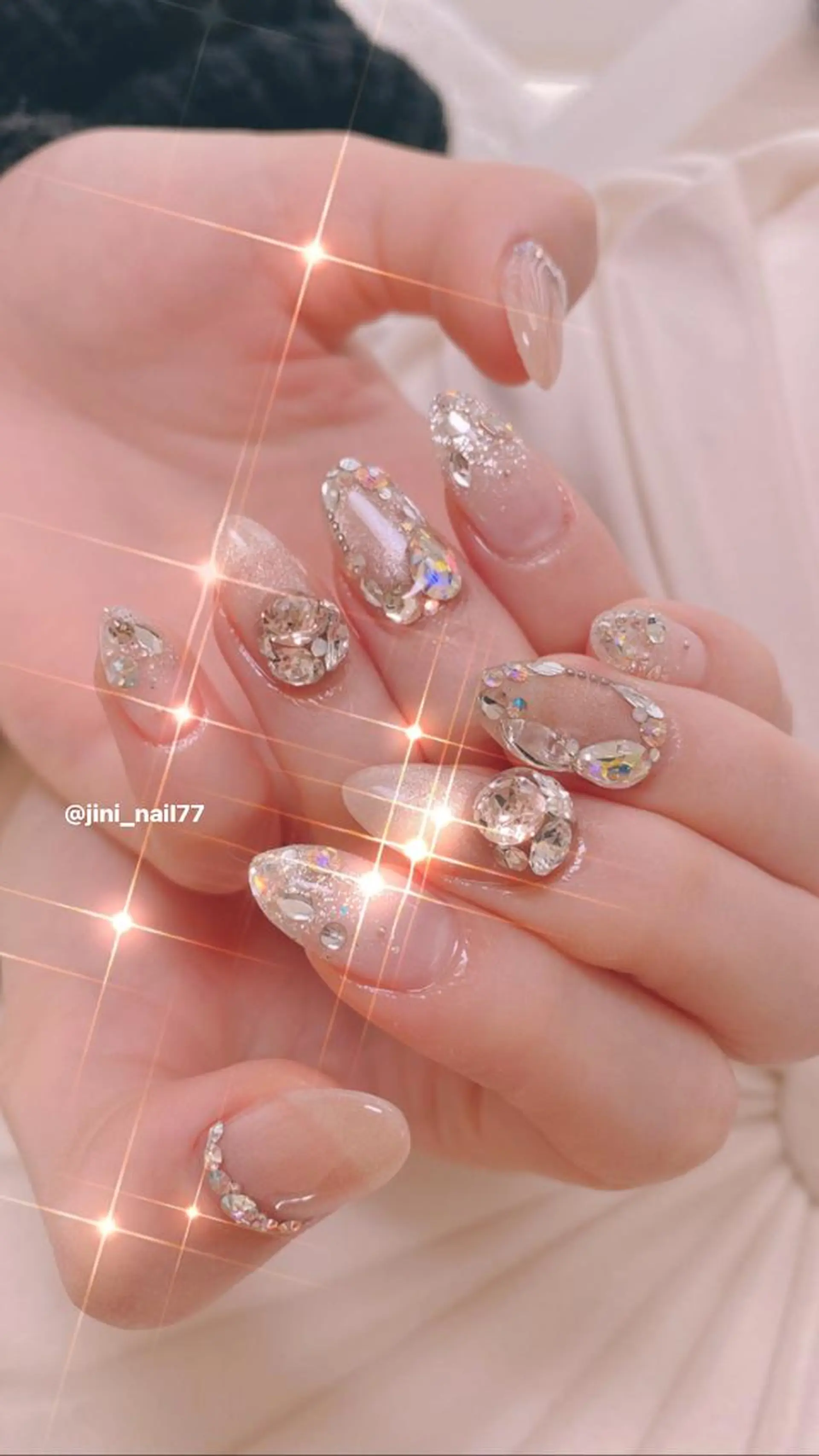 ネイル JINI NAIL所属・ジニ ネイルのネイルデザイン