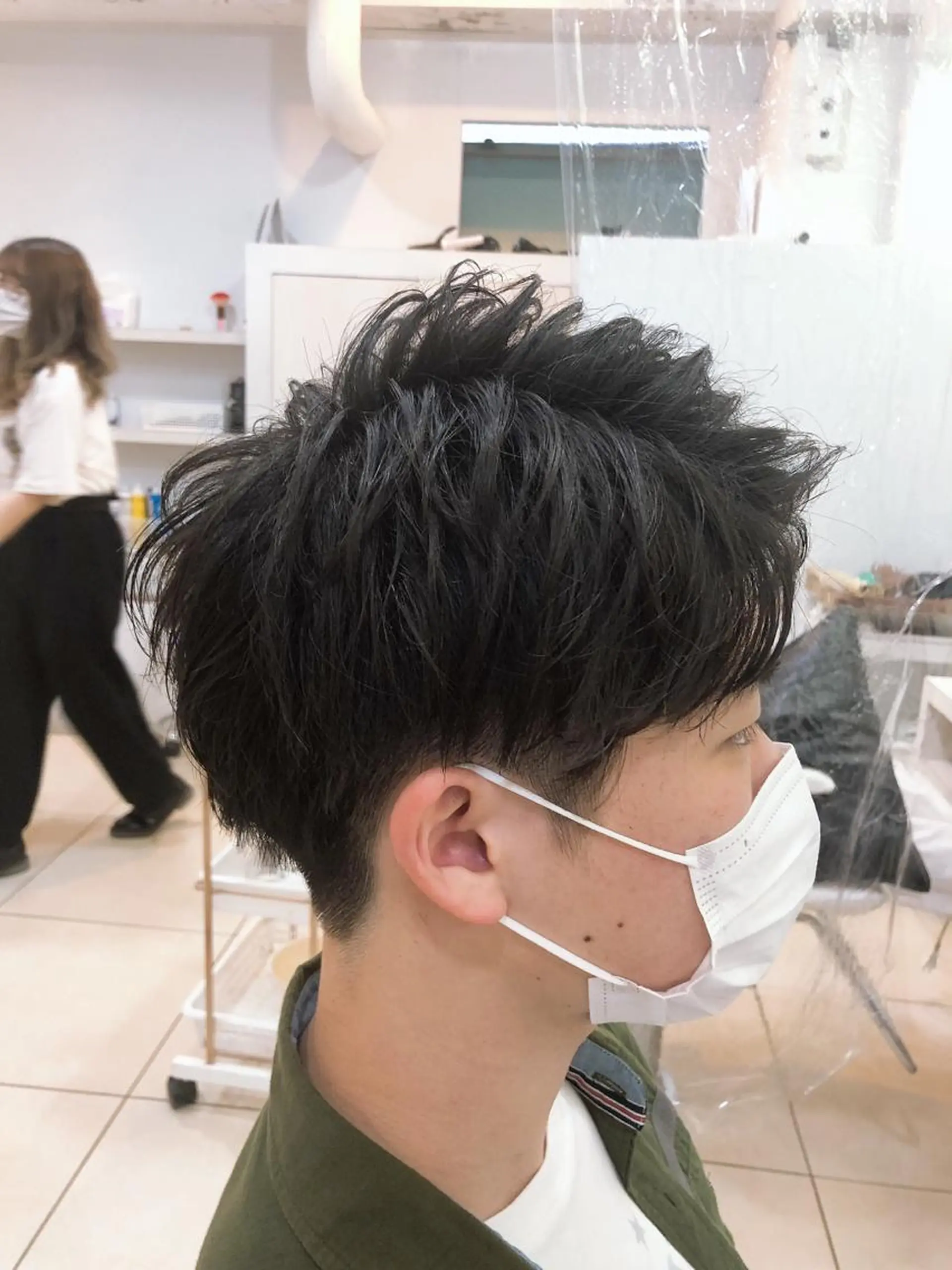 ショート メンズ 髪質改善× ハイライト溝江のヘアスタイル