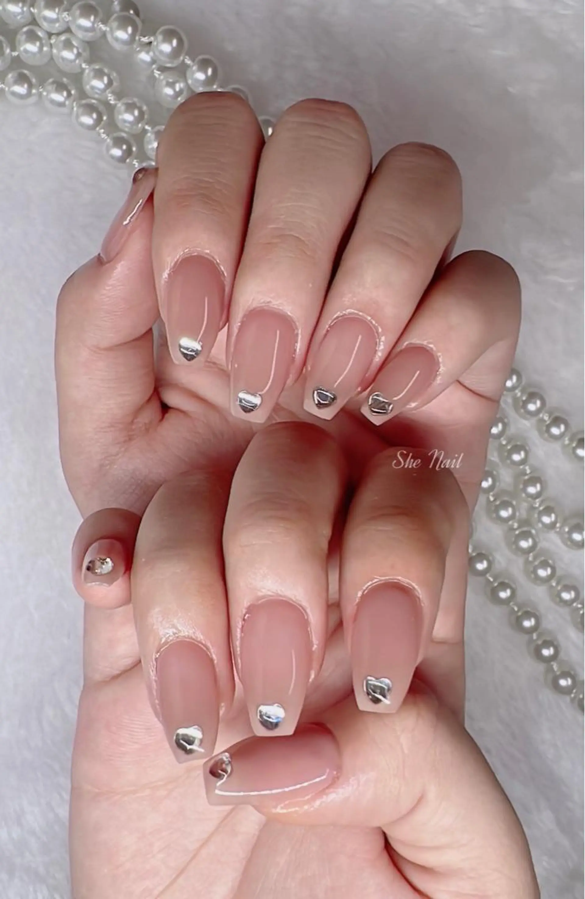 ネイル チークネイル 長さ出し フレンチネイル マグネットネイル 持ち込み ハンドネイル She   Nail所属・ISA_ BELLAのネイルデザイン