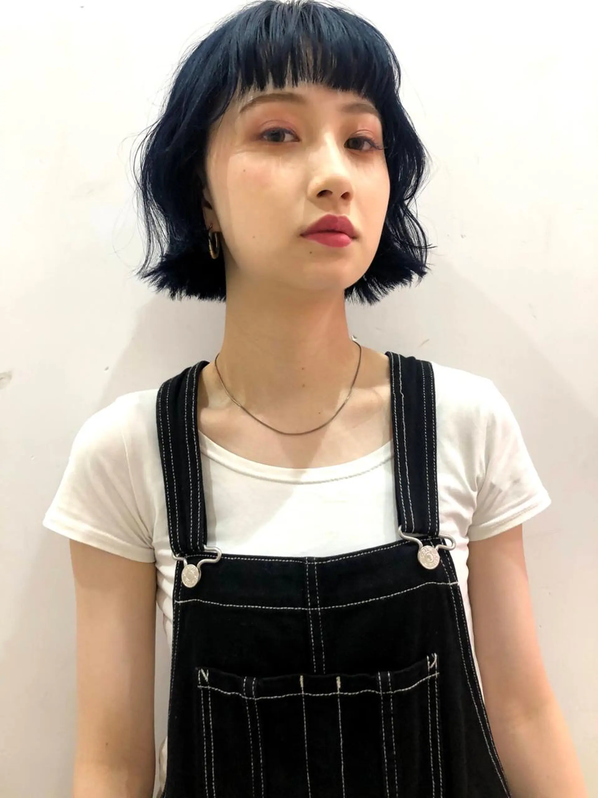 ミディアム カラー 菊地 柚乃のヘアスタイル