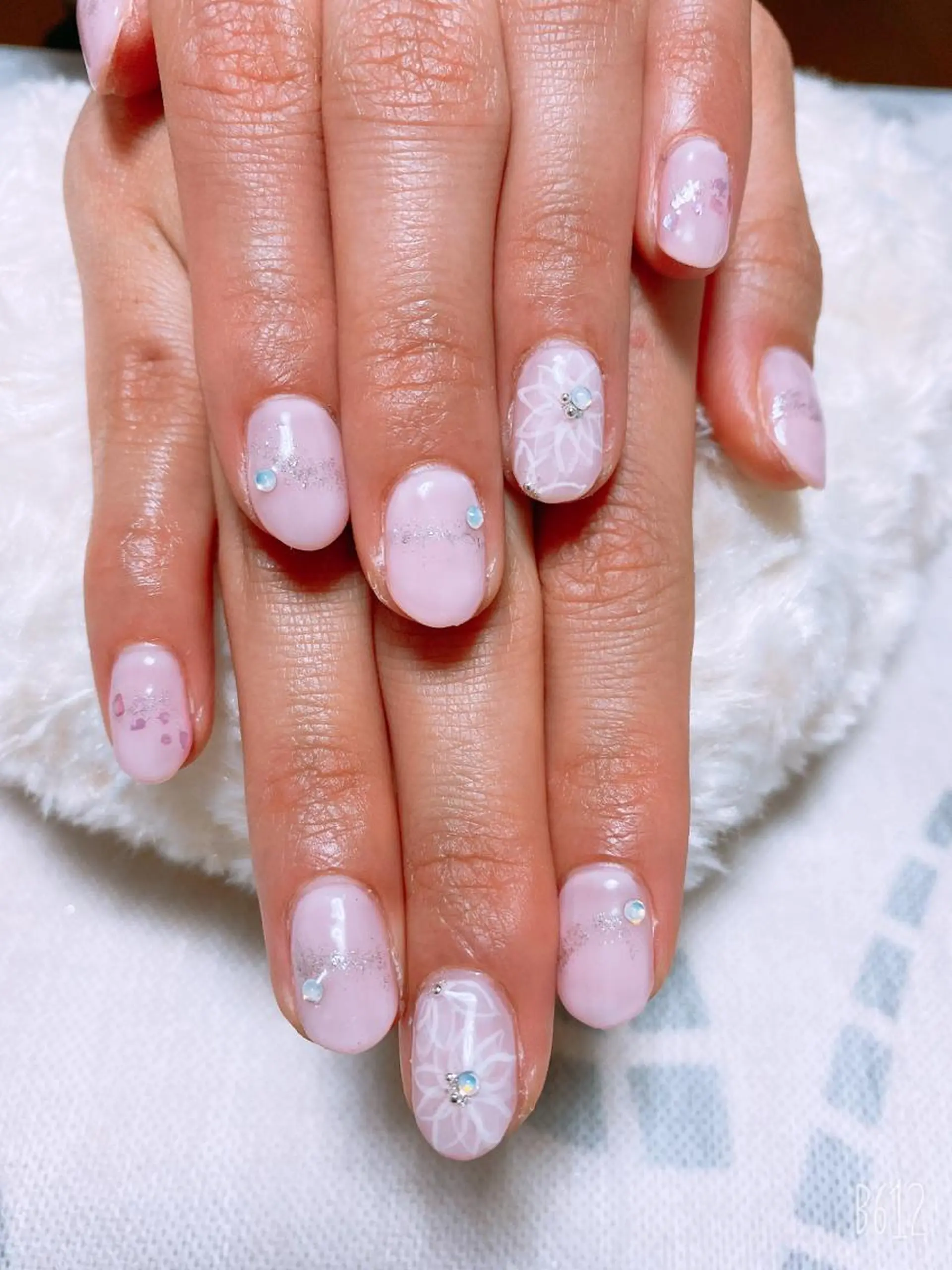 ネイル The Best Beauty受付担当のヘアスタイル