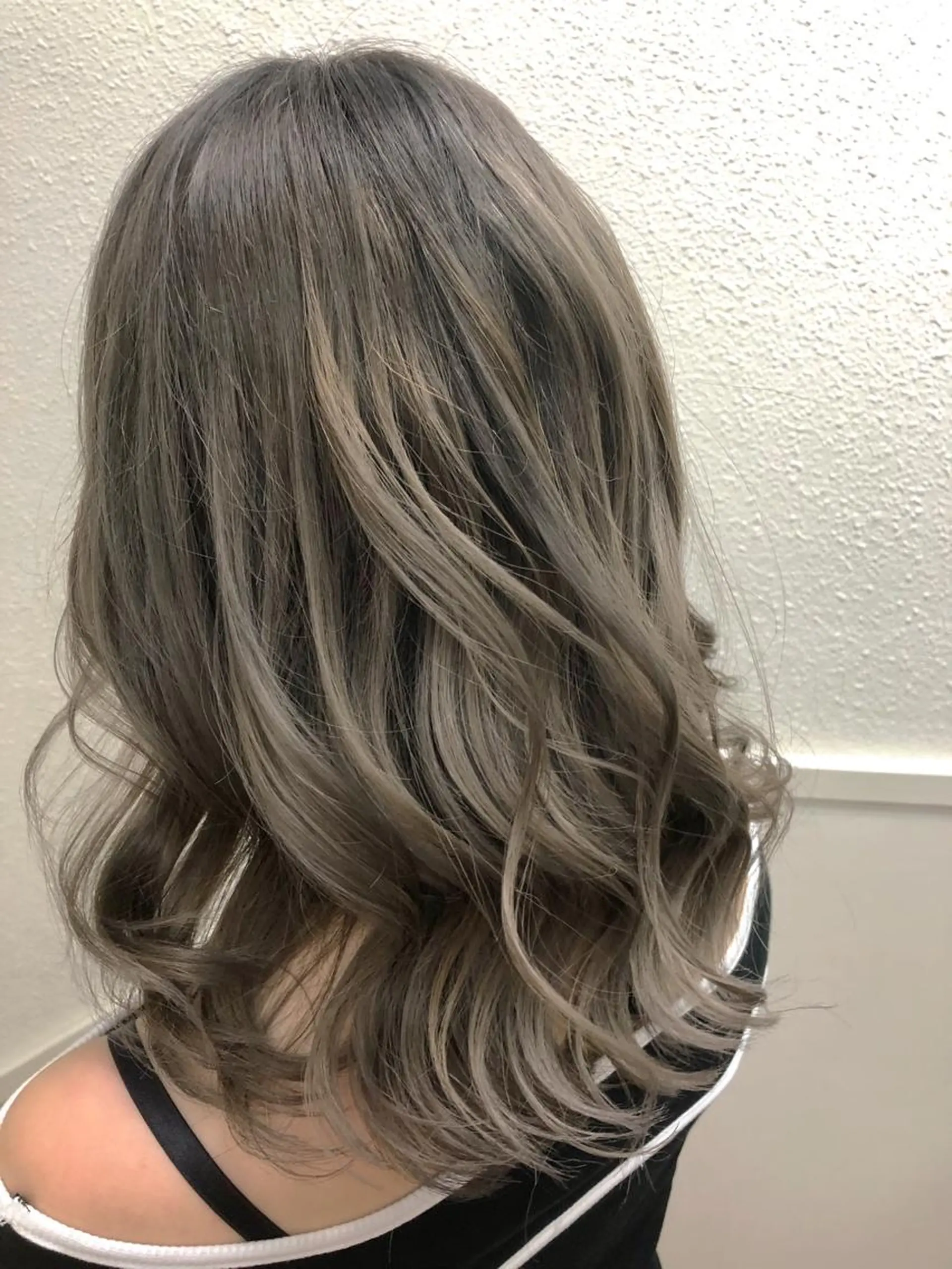 ロング カラー 透明感カラー グレージュ カット ヘアカラー トリートメント 髪質改善/美髪矯 正ヤマモトハルキのヘアスタイル