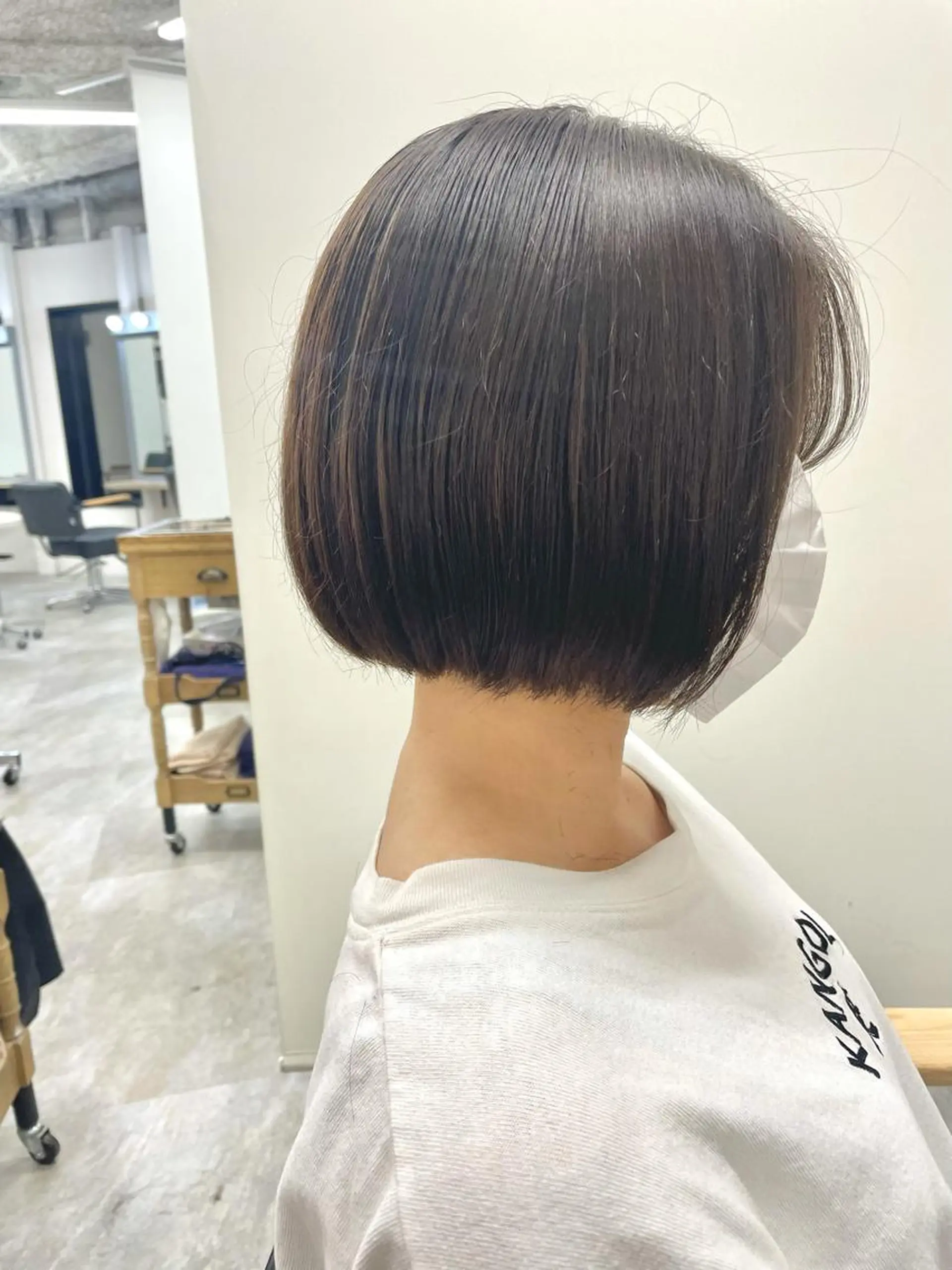 ショート カラー 🔵赤み消し透明感 梅田・増田のヘアスタイル
