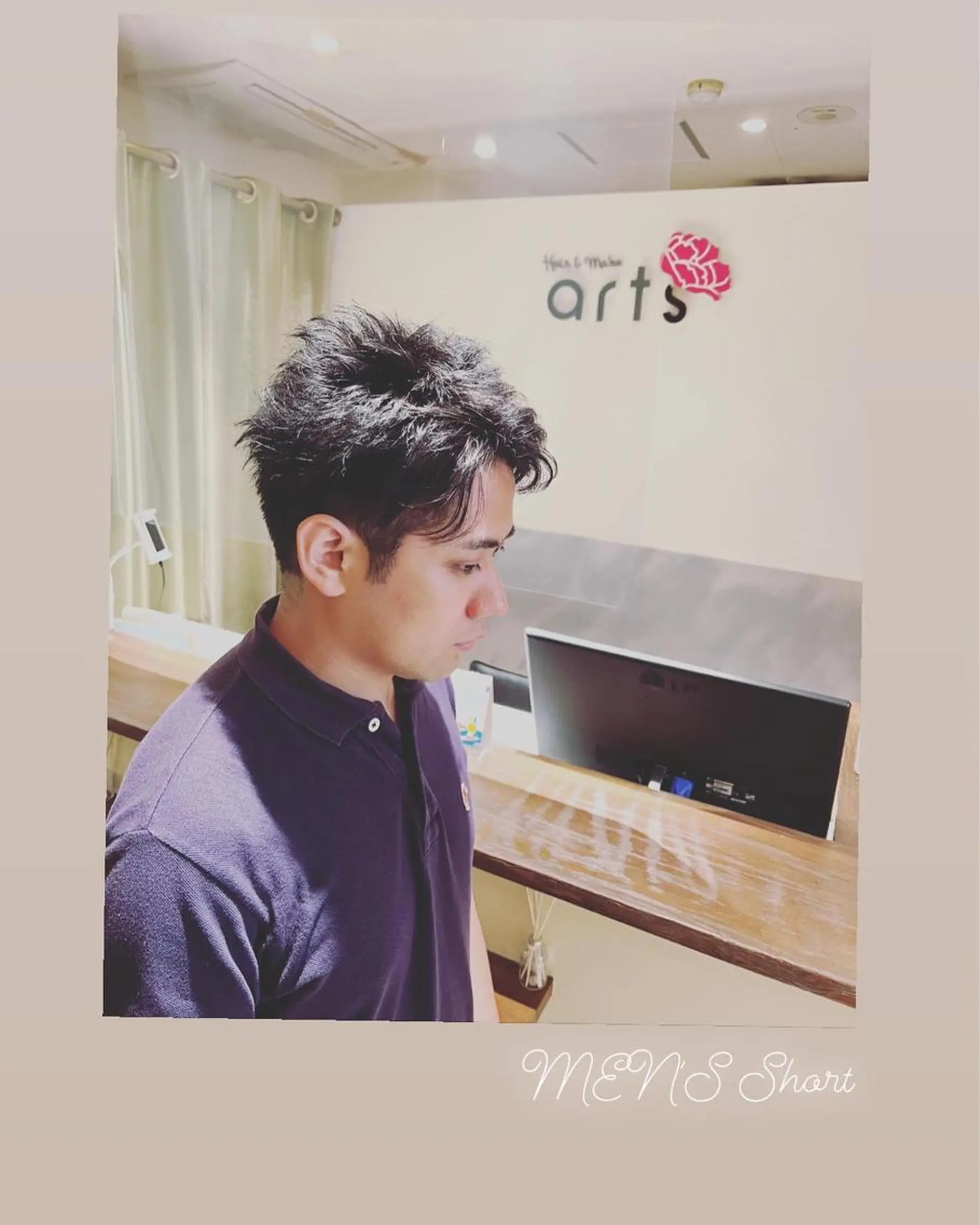 ショート メンズ ツーブロック 刈り上げ ハイライト/インナー /ブリーチ/レイヤーのヘアスタイル