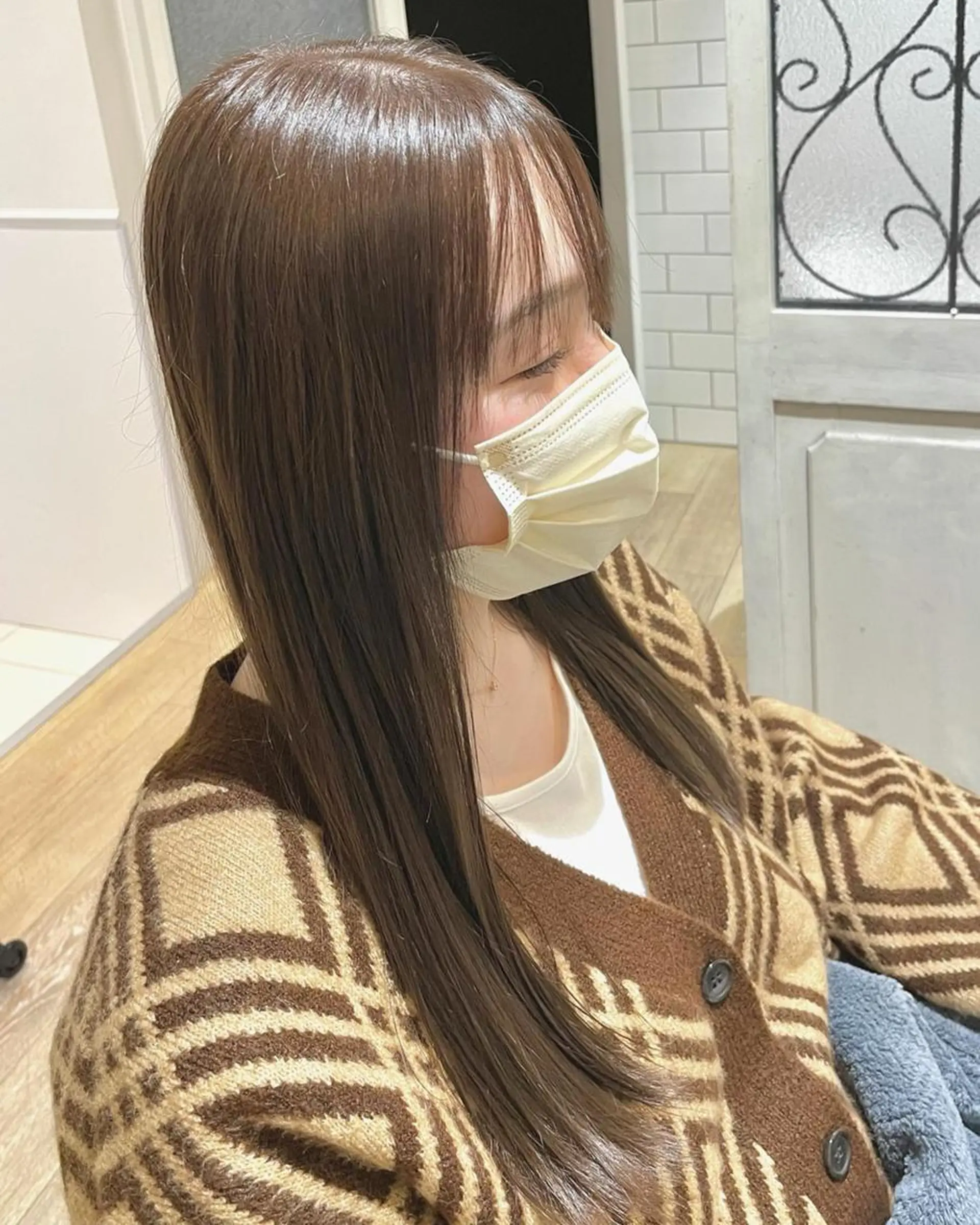 ミディアム カラー パーマ ヘアアレンジ メンズ キッズ ネイル マツエク・マツパ アッシュ ベージュカラー ストレートパーマ 🫧垢抜けヘア🫧 SHIORIのヘアスタイル