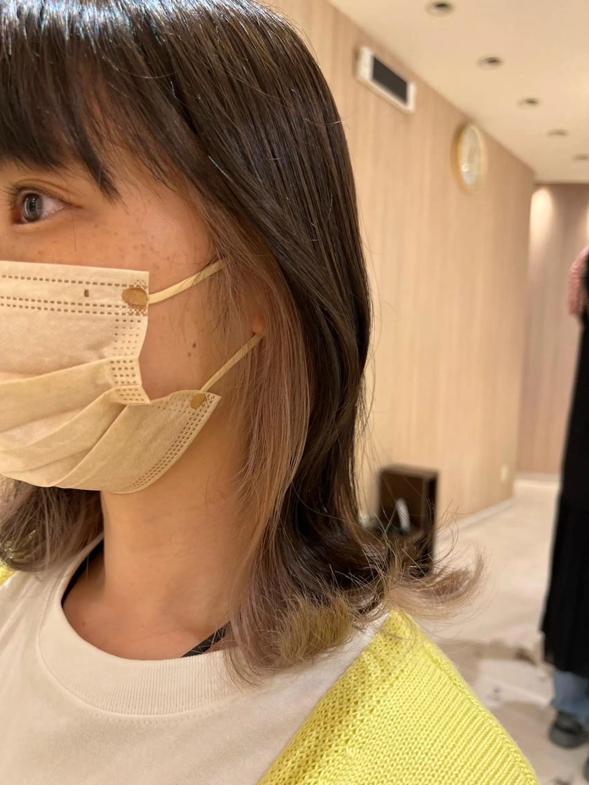 カラー 久永 菫のヘアスタイル