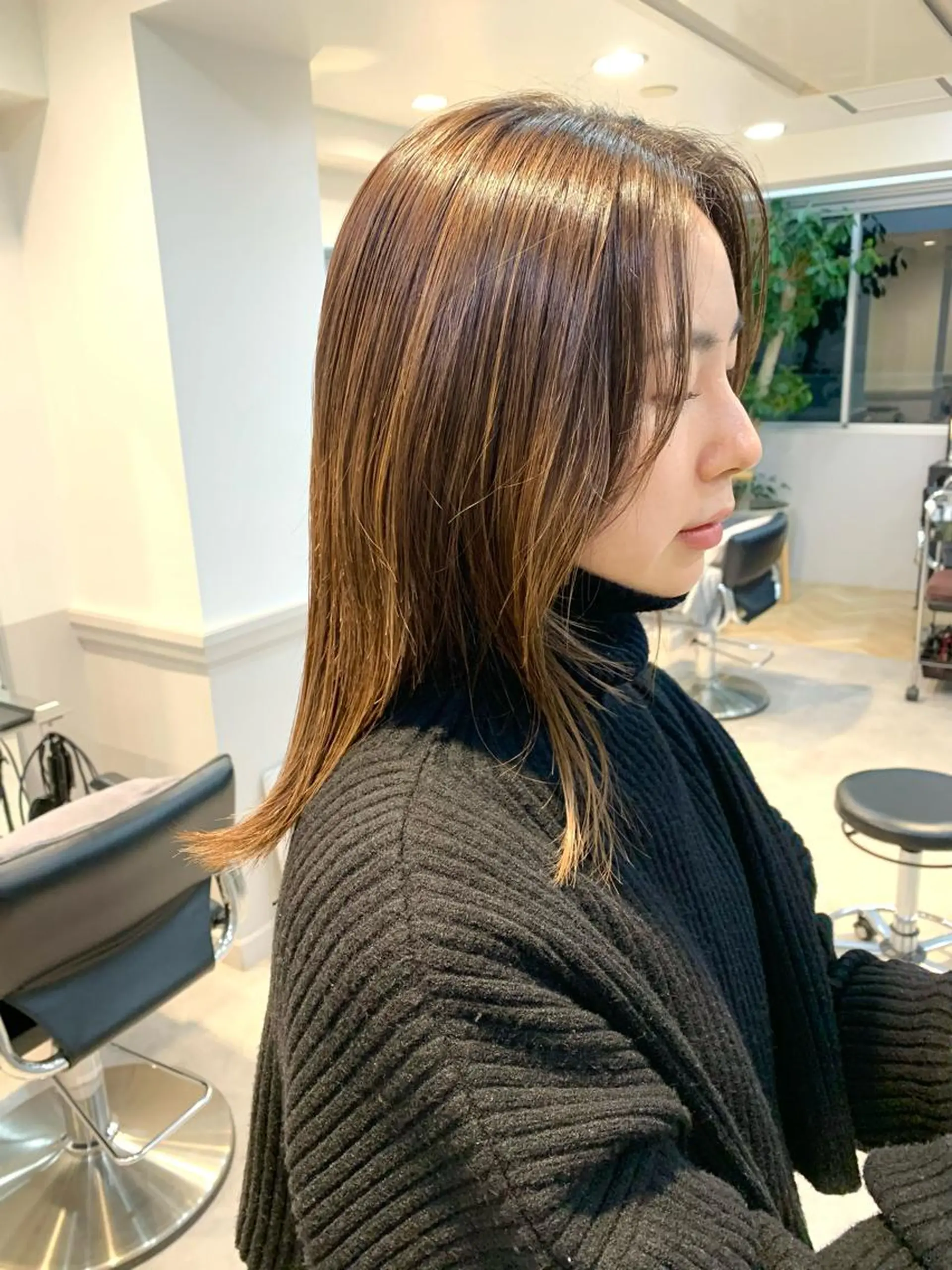 ミディアム 斉藤 未佳のヘアスタイル