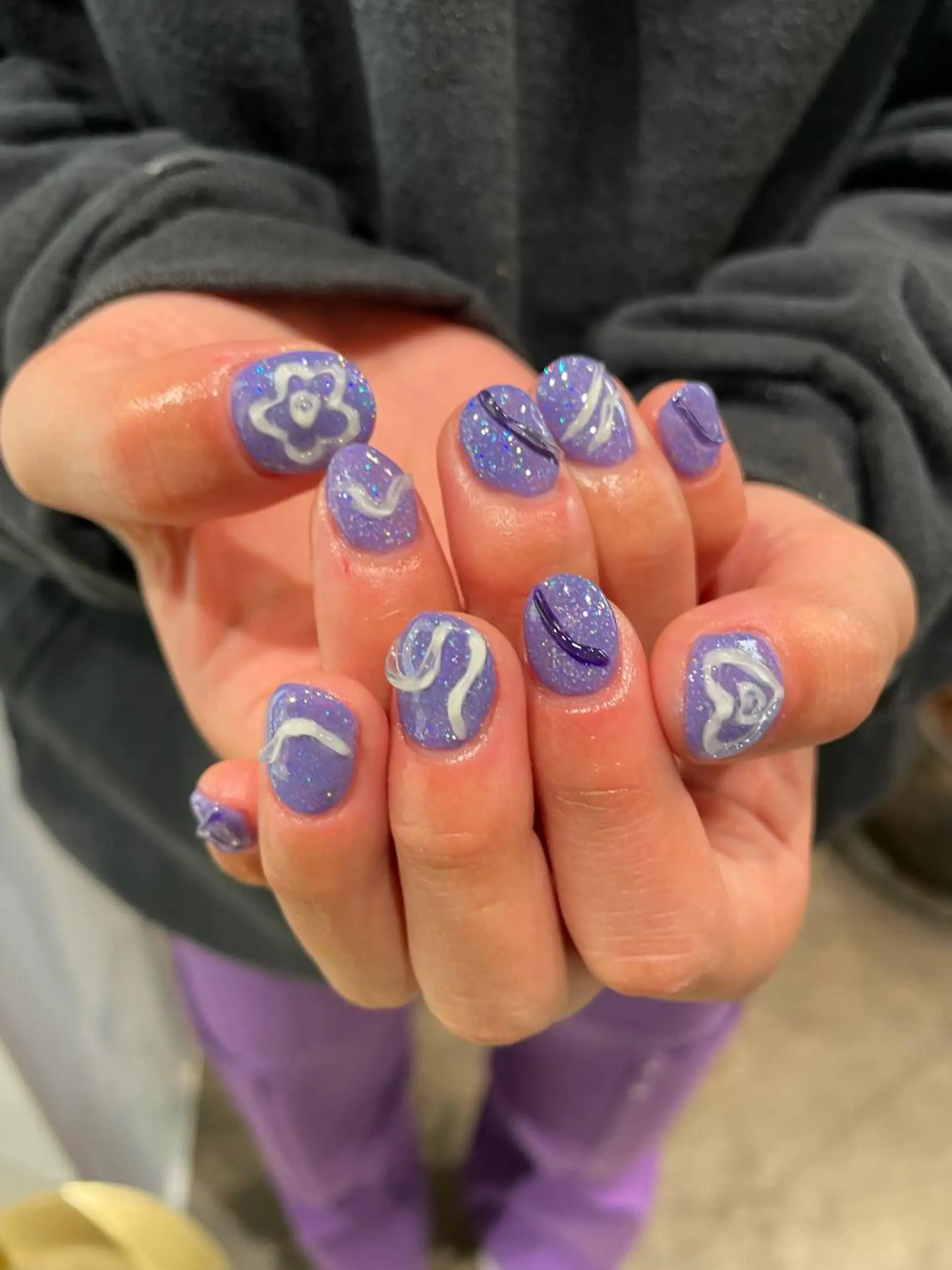 ネイル アートネイル ラメ(グリッター) パープル ハンドネイル ナチュラル透明感🌱 小山美樹子のヘアスタイル