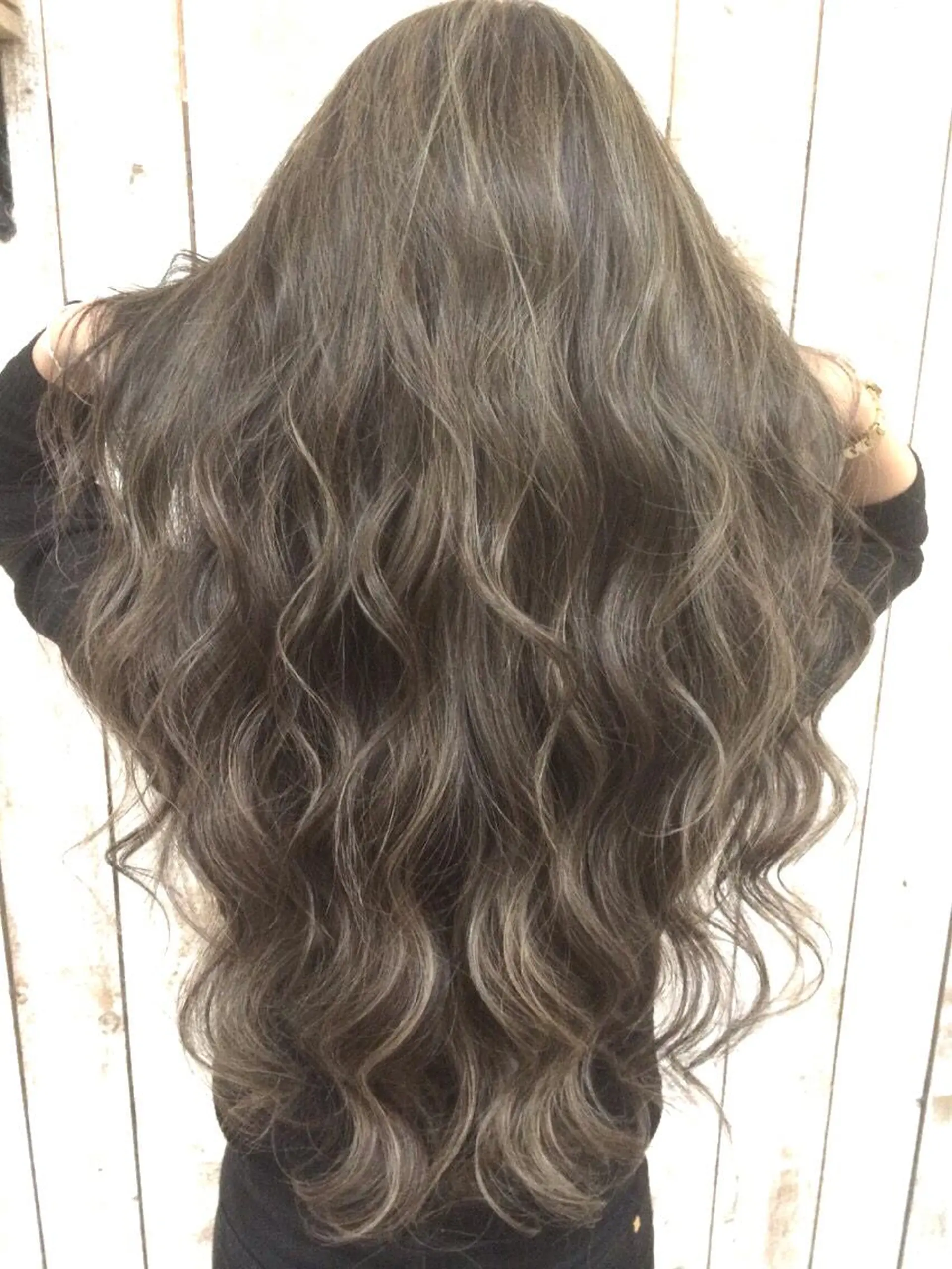 ロング カラー ヘアカラー トリートメント 井上 一平のヘアスタイル