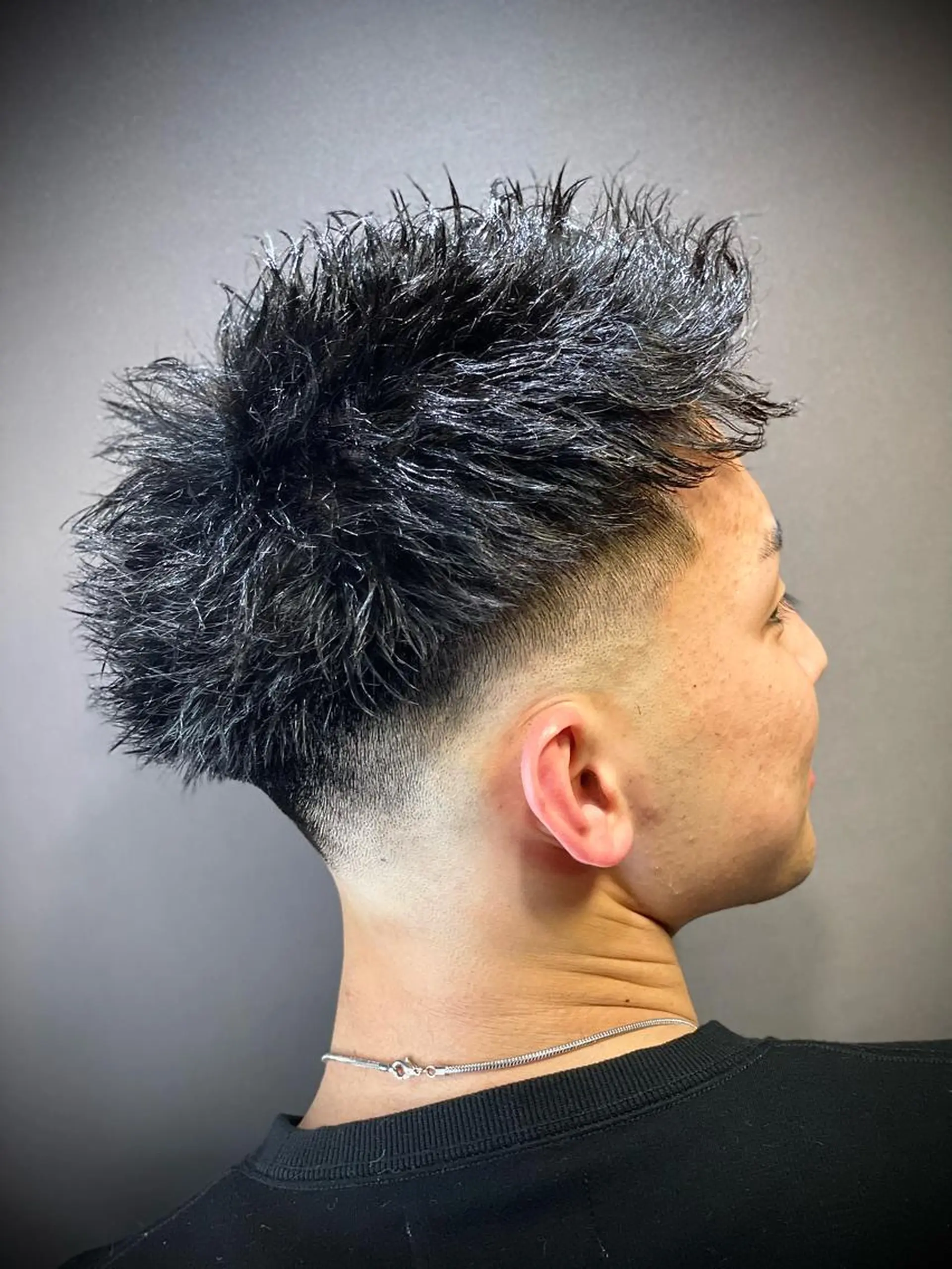 ショート パーマ メンズ 浅見 天翔のヘアスタイル