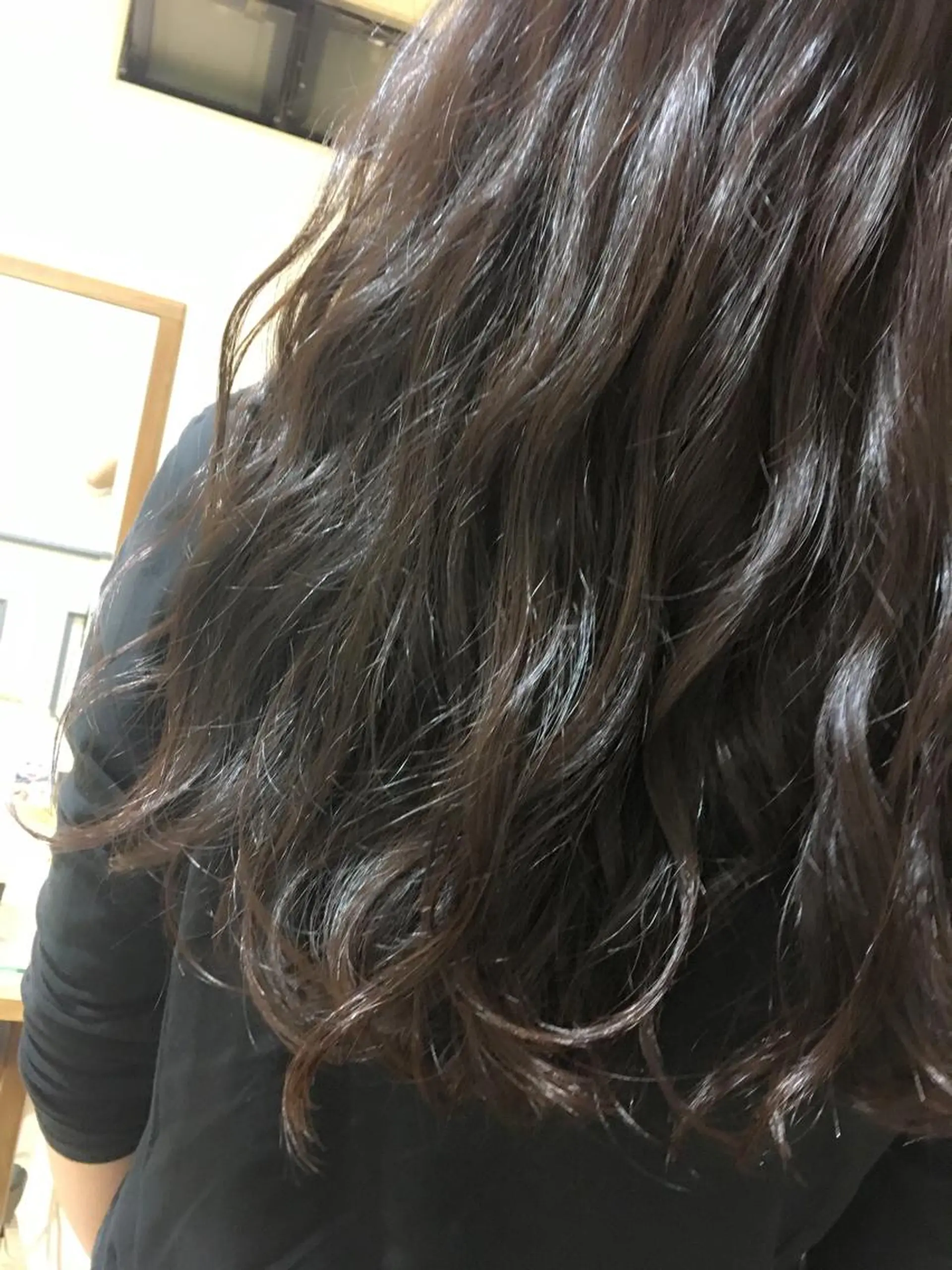 ロング カラー ダークグレー ダークグレージュ グレージュ garlandeyelash所属・新中 茉莉香の眉毛・アイブロウイメージ