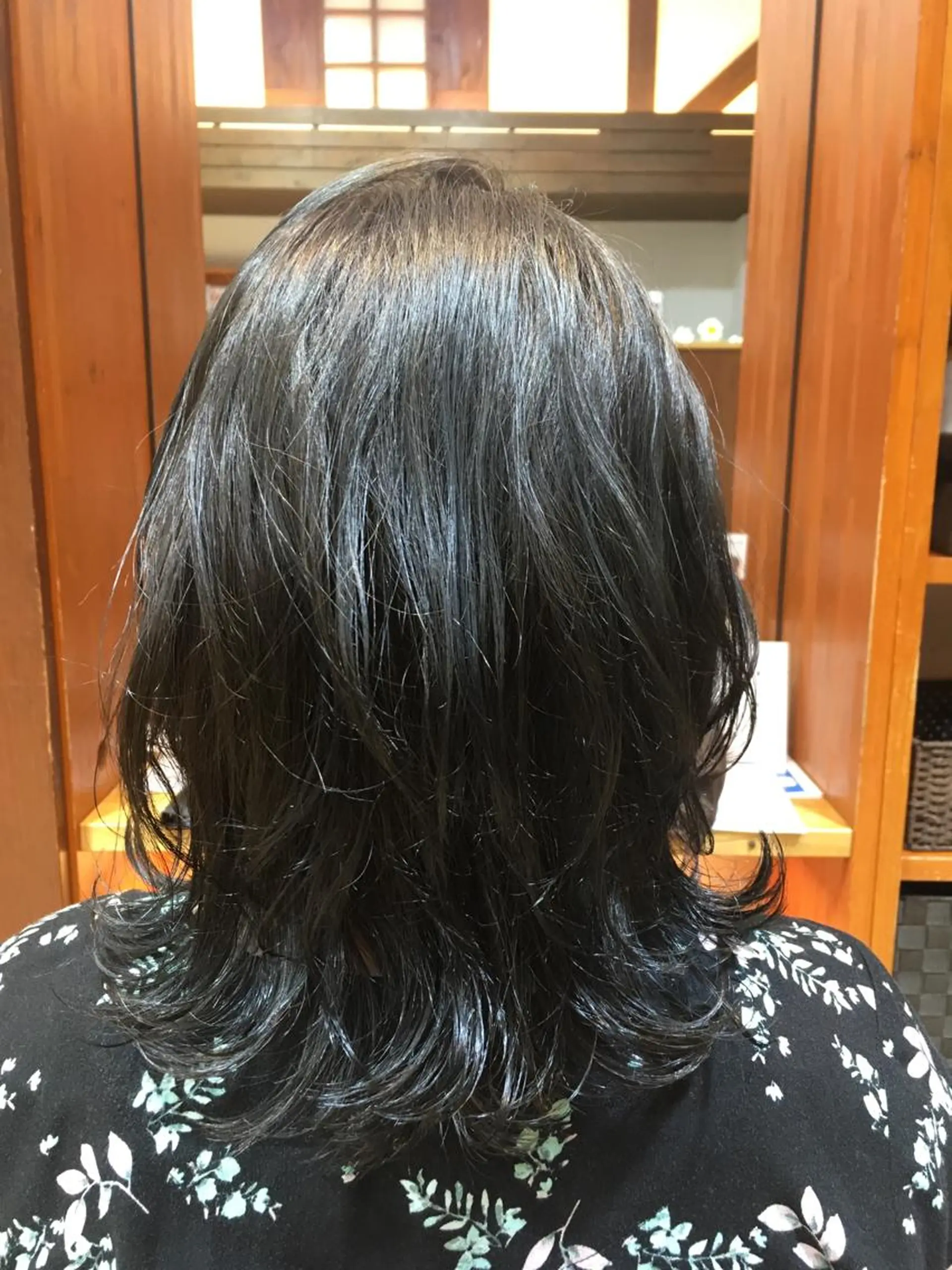 ミディアム カラー ブルーカラー ブルージュ 透明感カラー ✨🌿大人可愛い愛さ れhair🌿✨松本のヘアスタイル