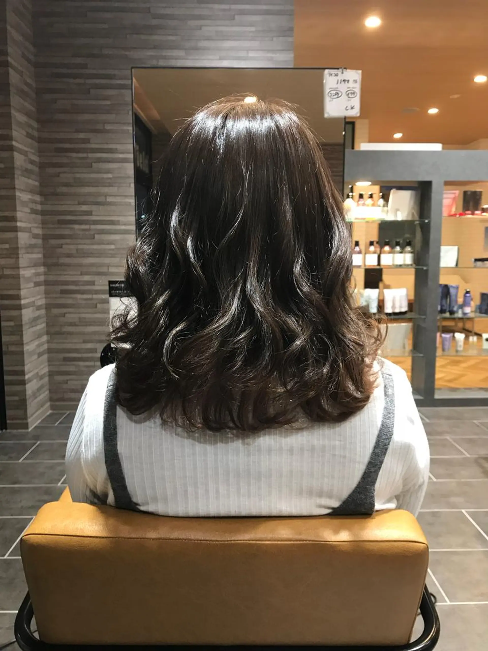 ミディアム ému エミュ　hair &spa所属・近藤 みゅうまのヘアスタイル