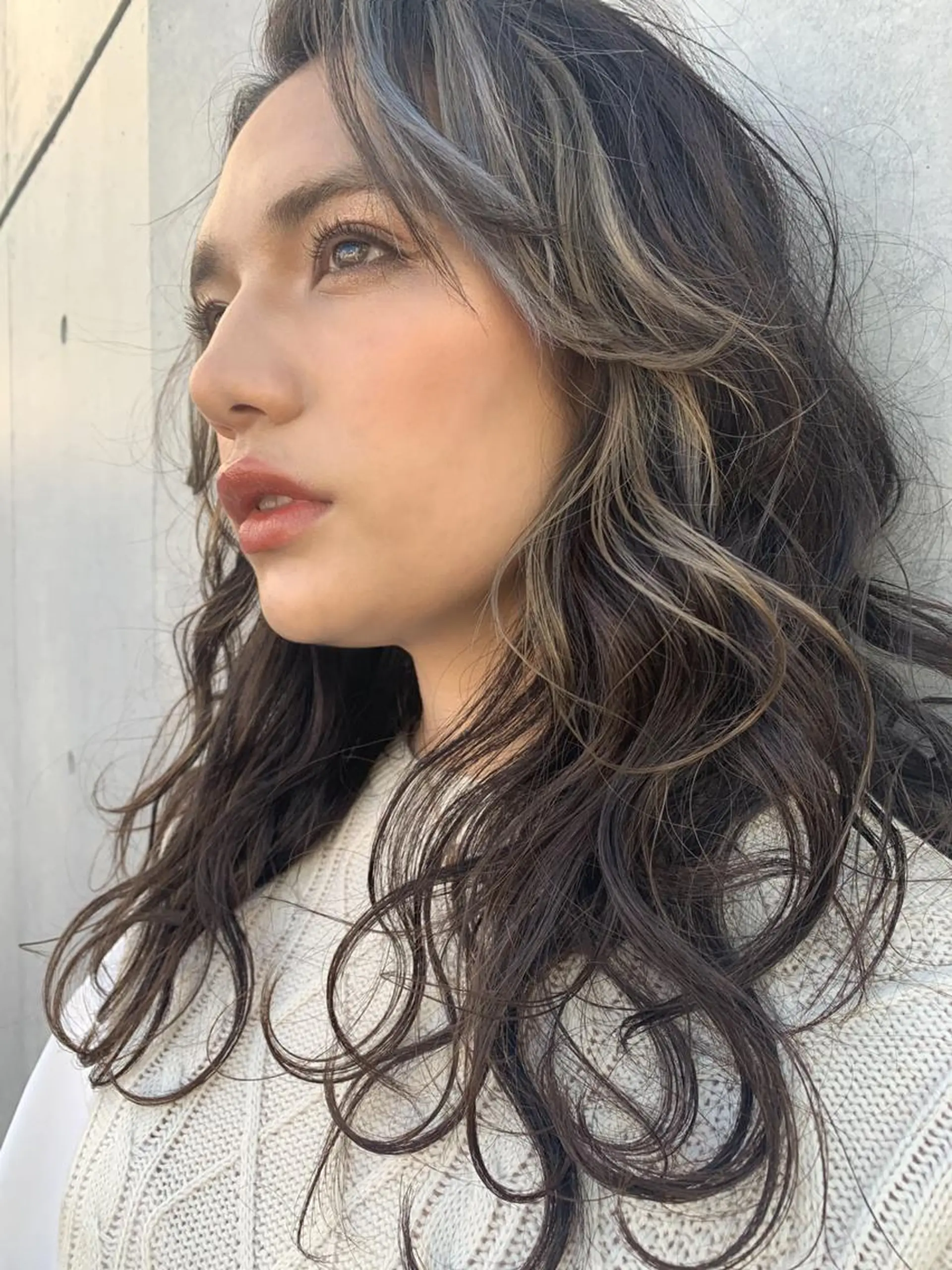 セミロング カット ヘアカラー トリートメント FÜRSTIN所属・西村髪質改善 ブリーチ縮毛矯正のヘアスタイル