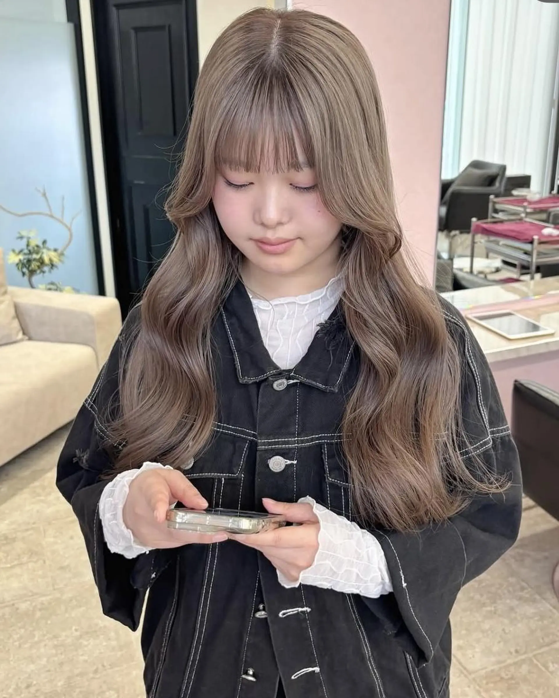 ロング カット ヘアカラー 藤井 貴美子のヘアスタイル