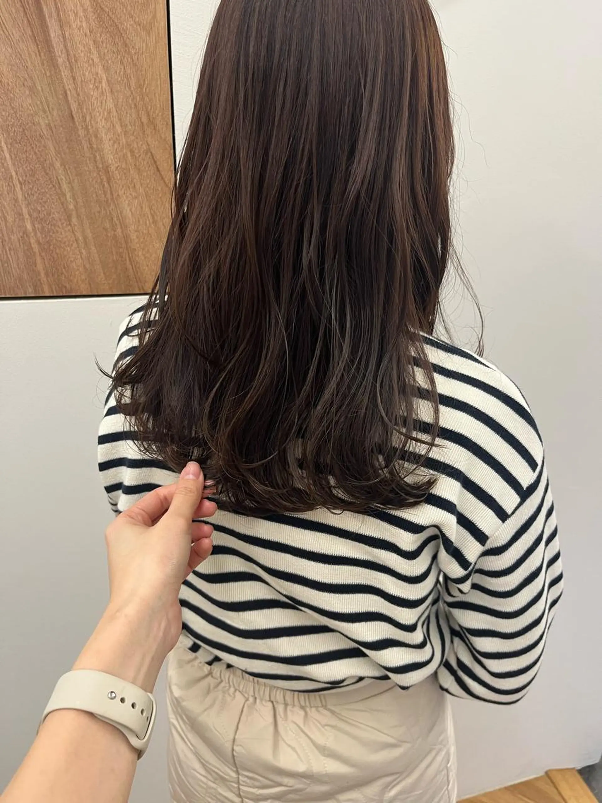 セミロング レイヤーカット 西山 紗耶香🪽 透明感カラー/ボブのヘアスタイル