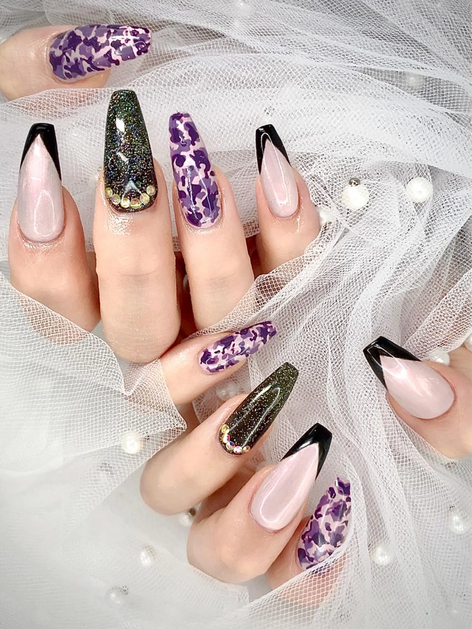 ネイル I-nailロング /ワンホン/キラキラのネイルデザイン