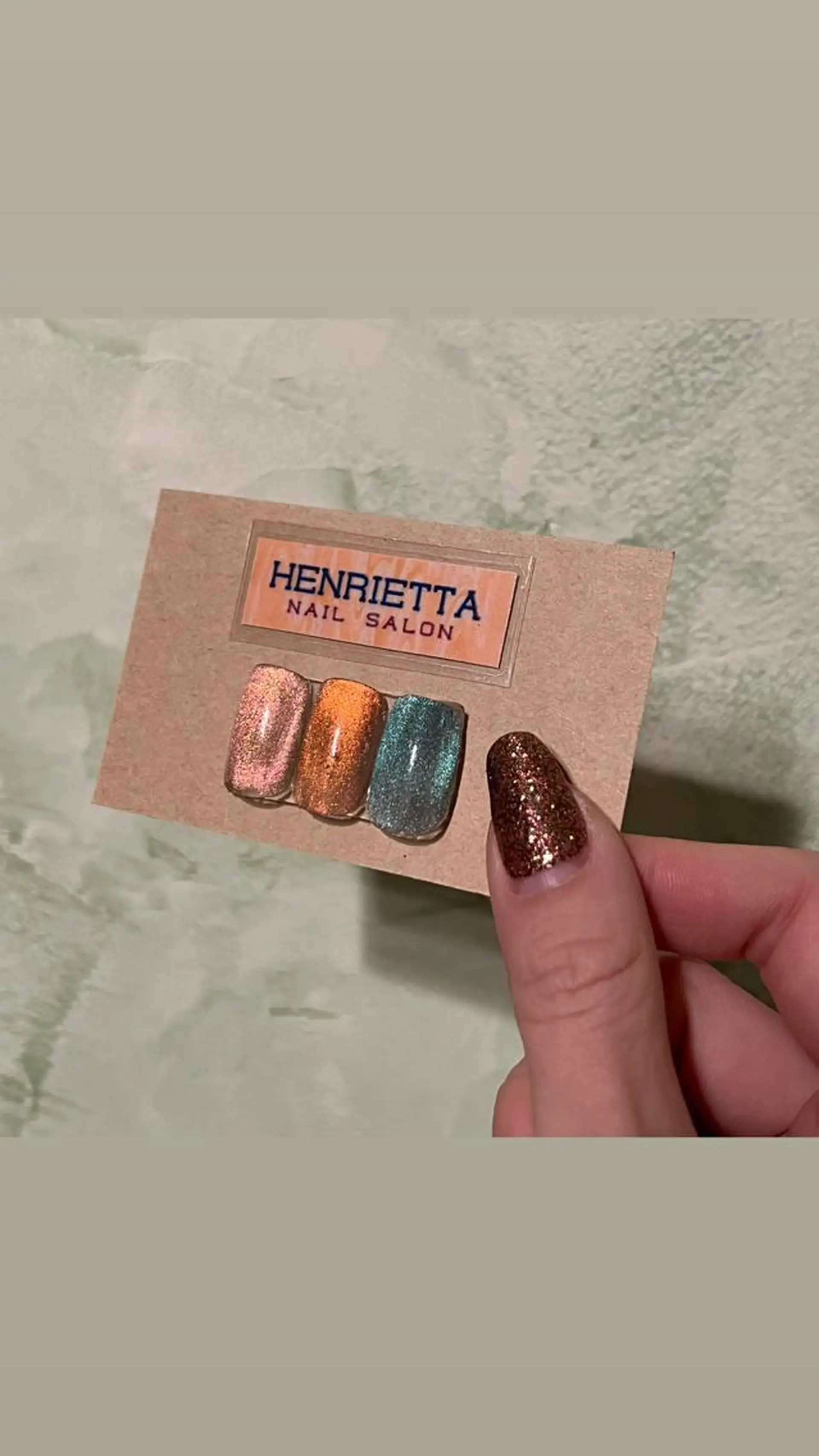 ネイル マグネットネイル ハンドネイル HENRIETTA NAILSALONのネイルデザイン