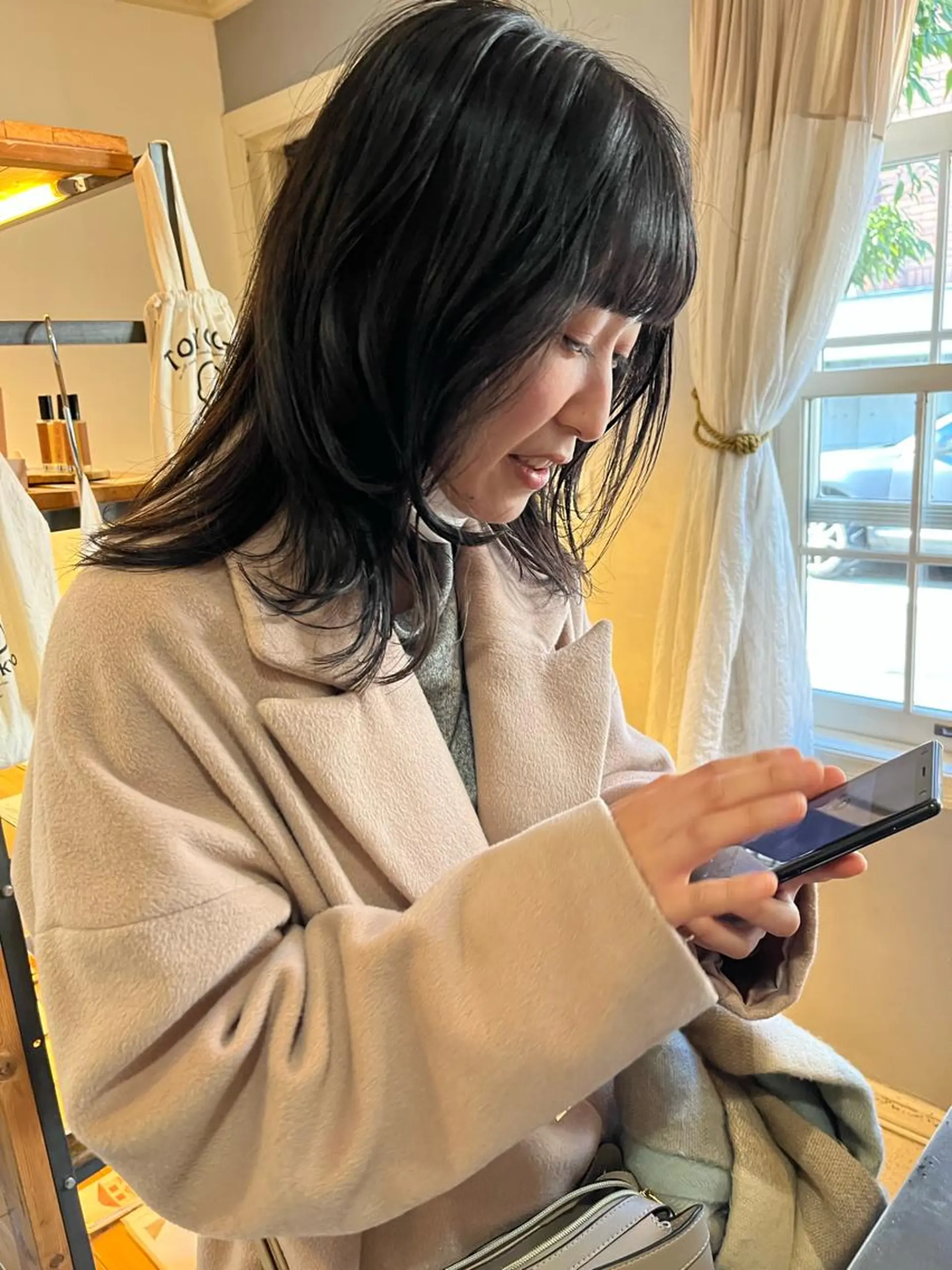 ミディアム NOUN所属・eri kinjoのヘアスタイル