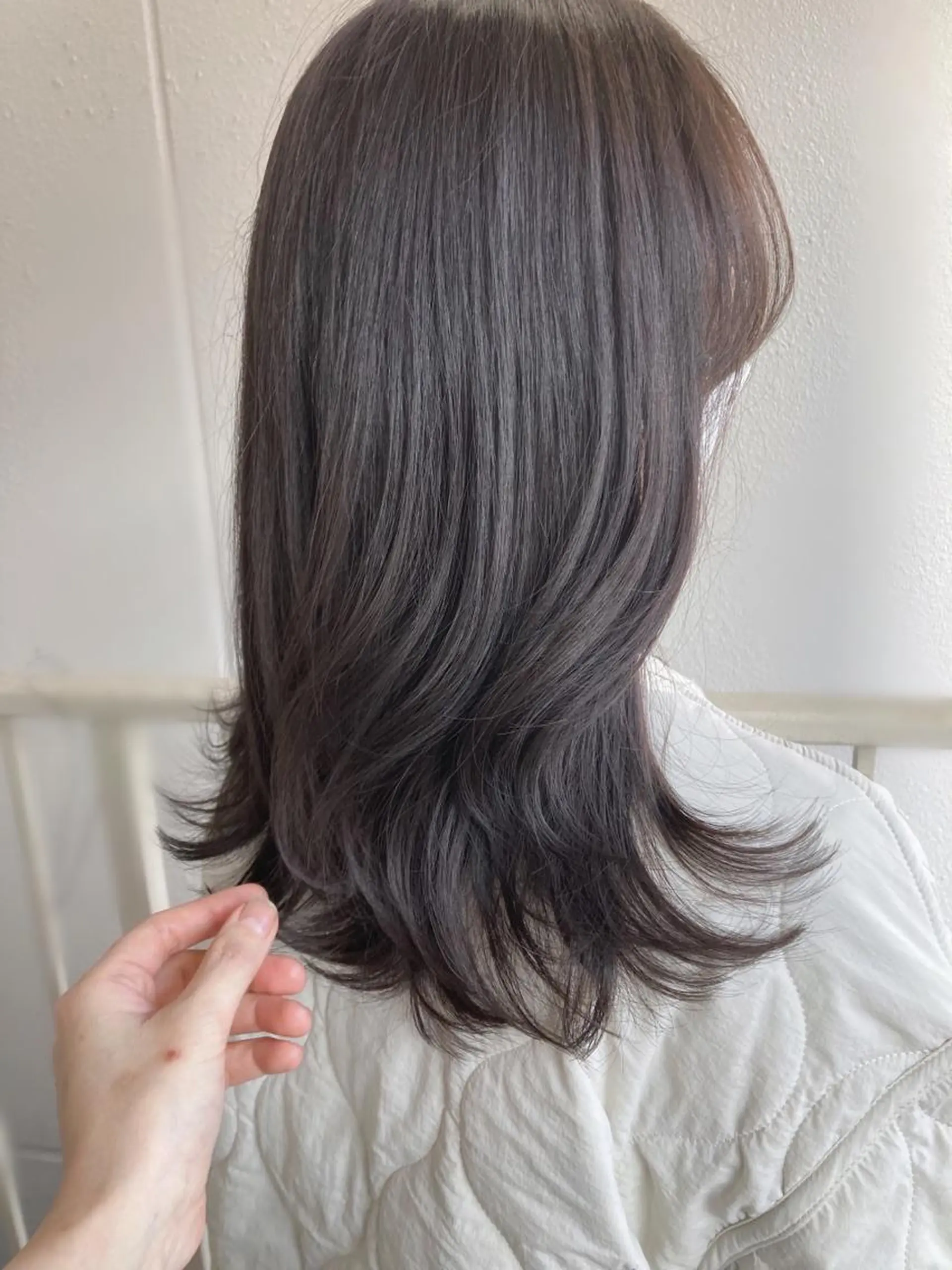 セミロング roka ノゾミのヘアスタイル