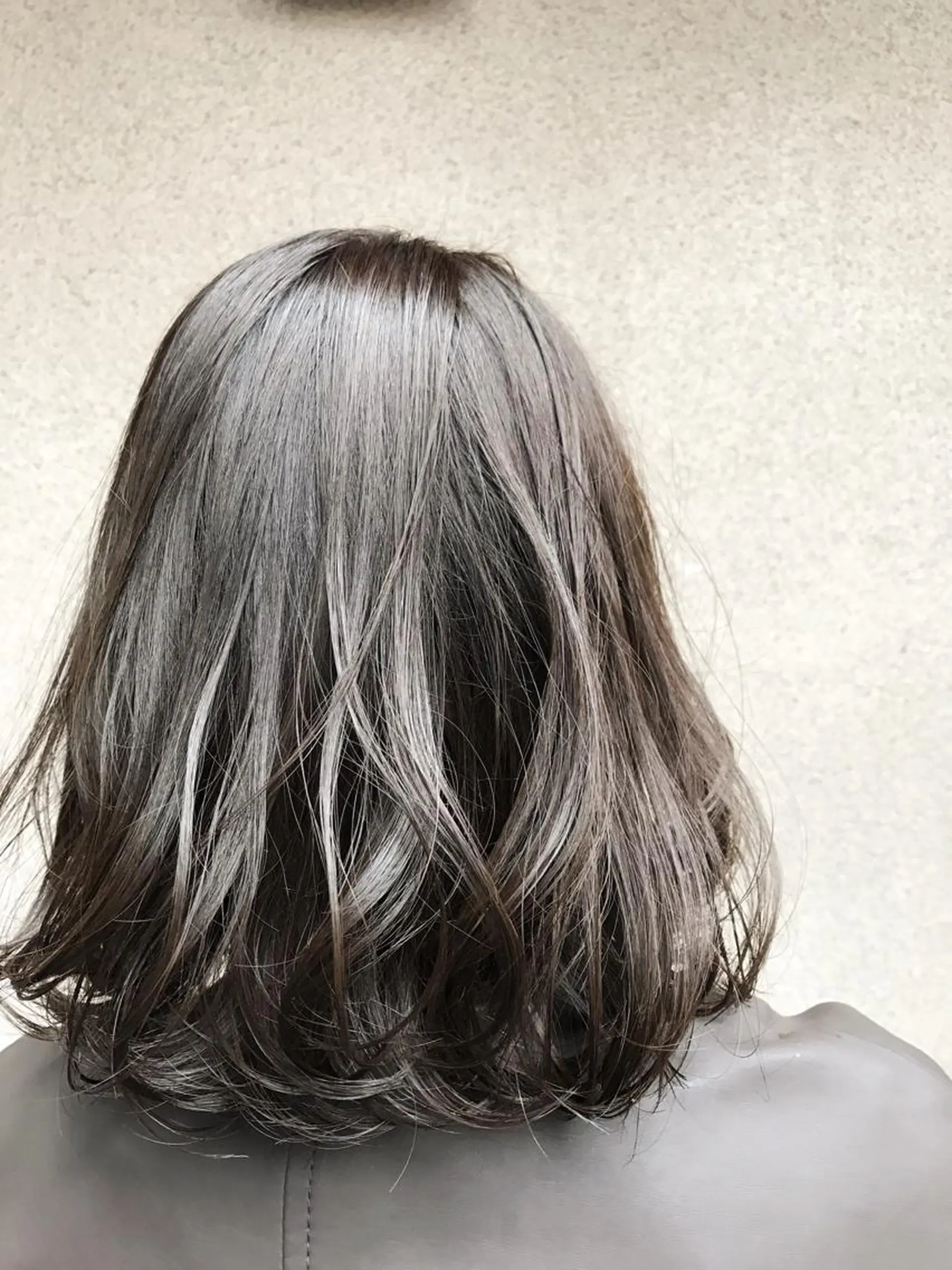 ショート カラー vato マンツーマンサロンのヘアスタイル