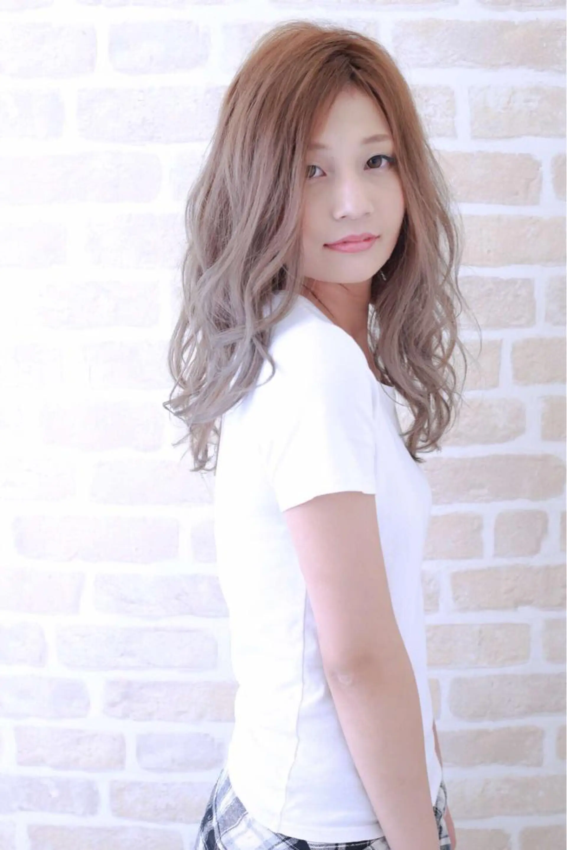 ロング 伊藤 裕貴のヘアスタイル