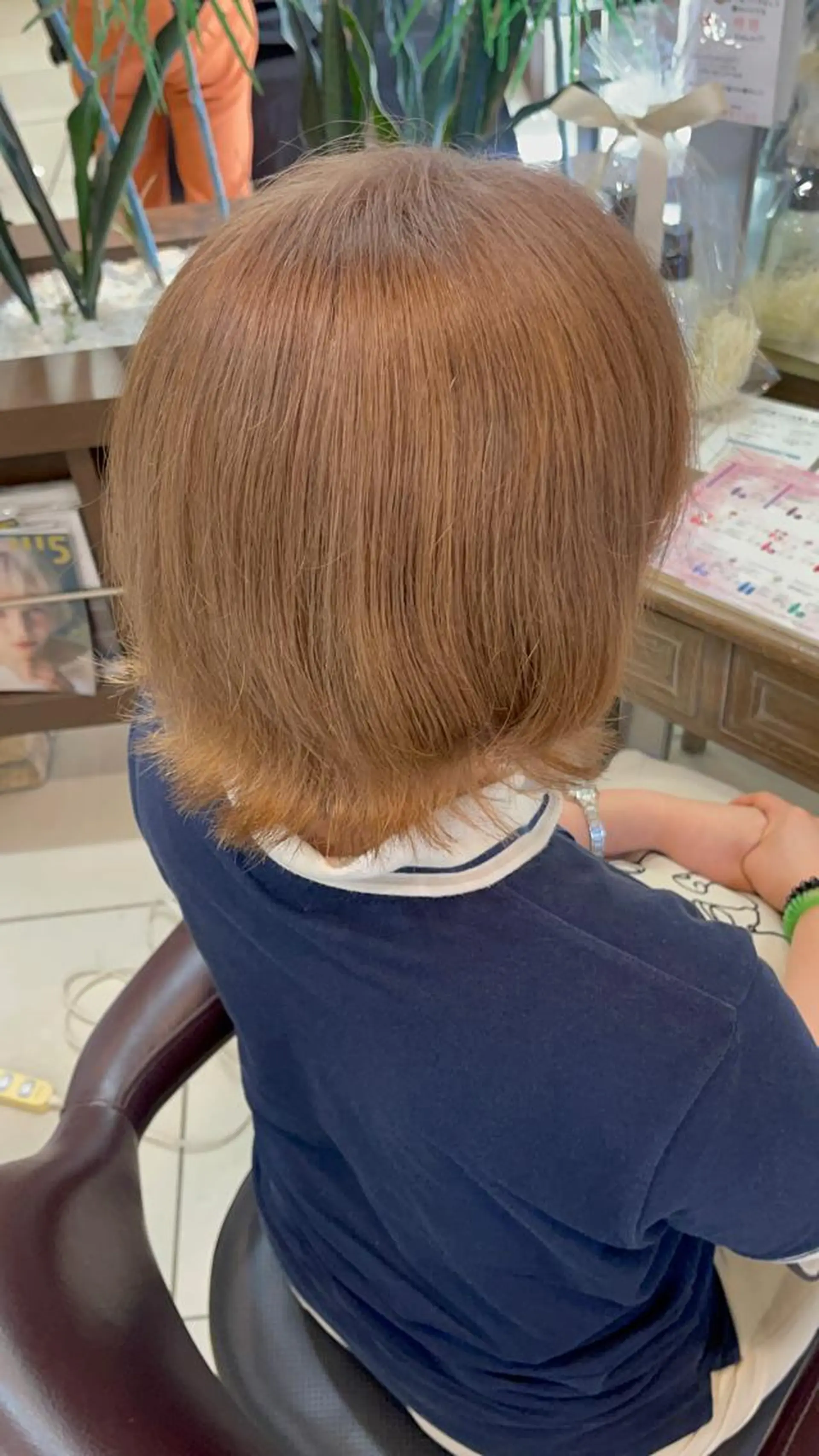 ショート カラー 羽エクステ/シール エクステ/横浜駅5分のヘアスタイル